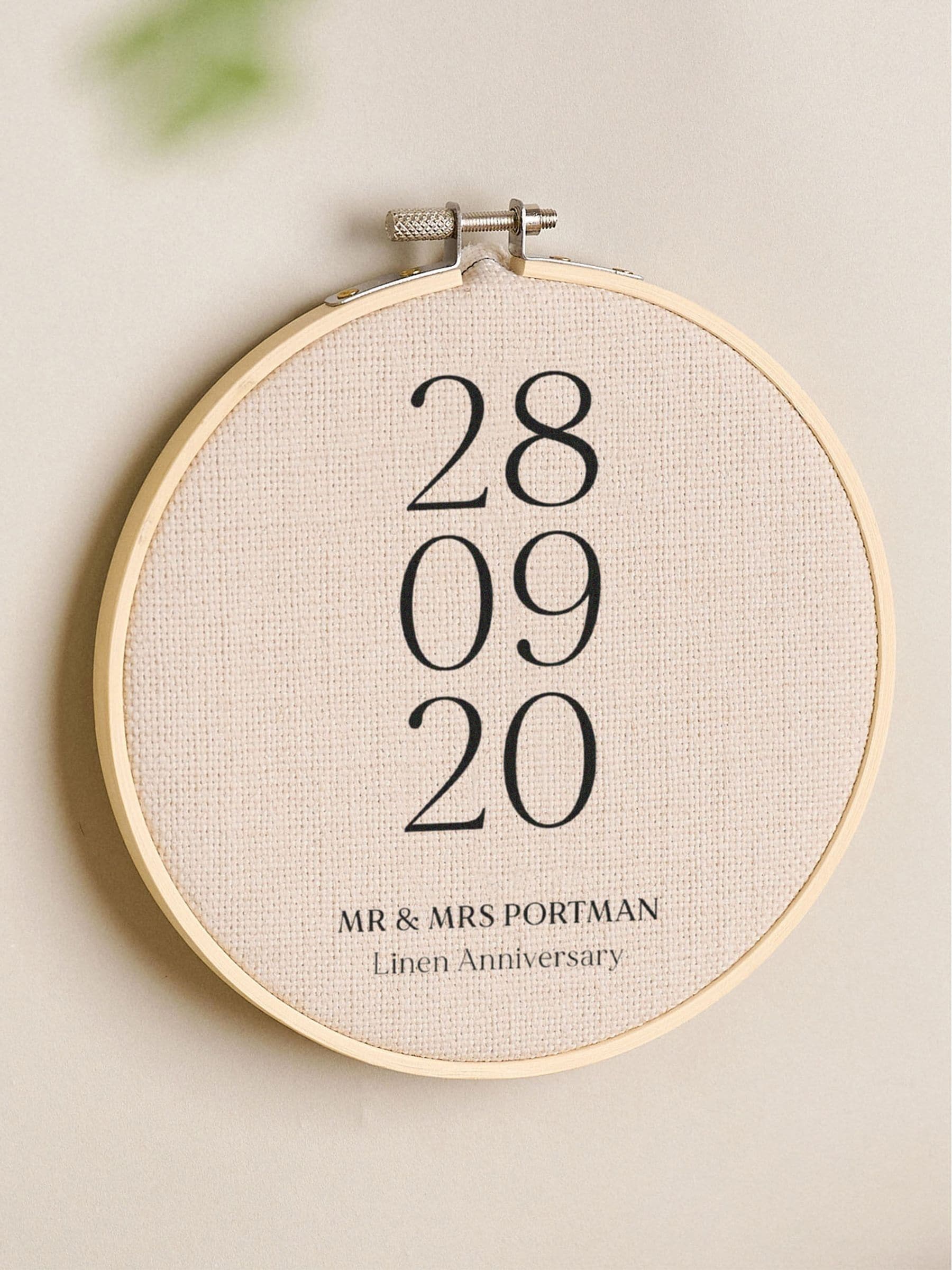 No Ordinary Gift Special Date Linen Anniversary Hoop Wall Hanging 15x15cm (British brand)
