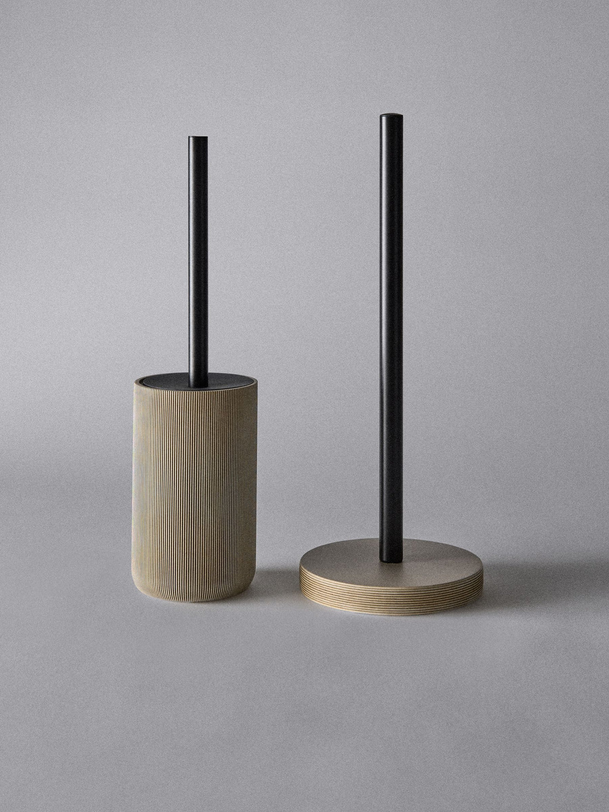 Toilet roll holder and brush set beige resin (British brand)