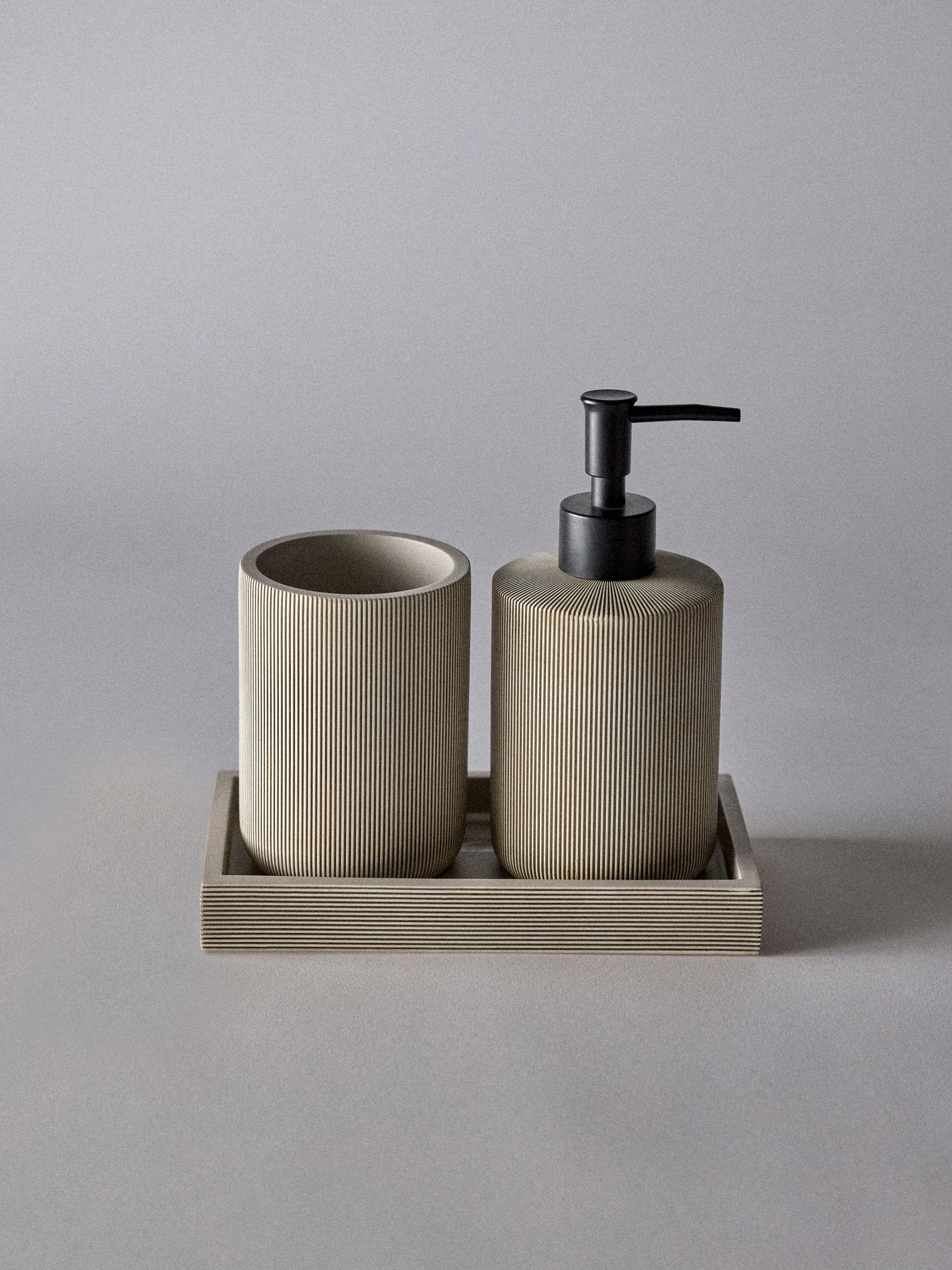 Beige 3-piece bathroom set includes toothbrush tidy and tray, UK version