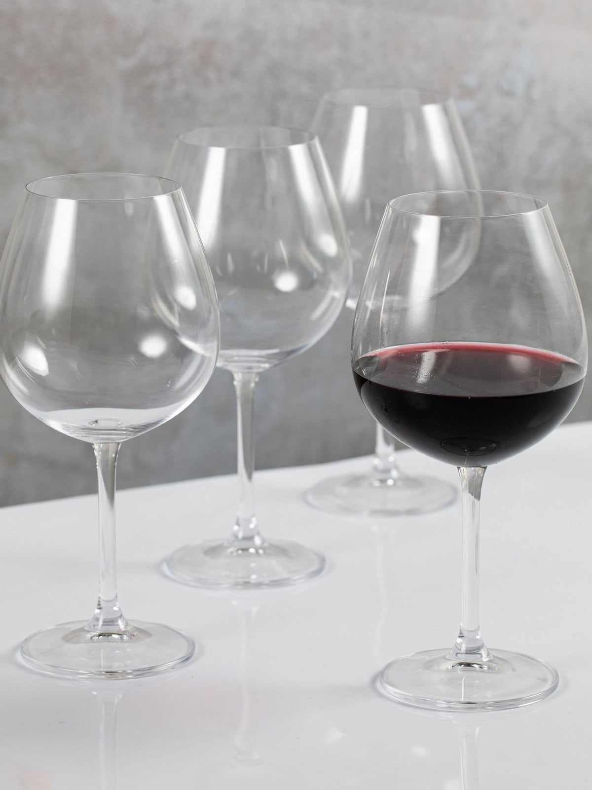 Mikasa set of 4 clear Julie crystal wine glasses 710ml - British product