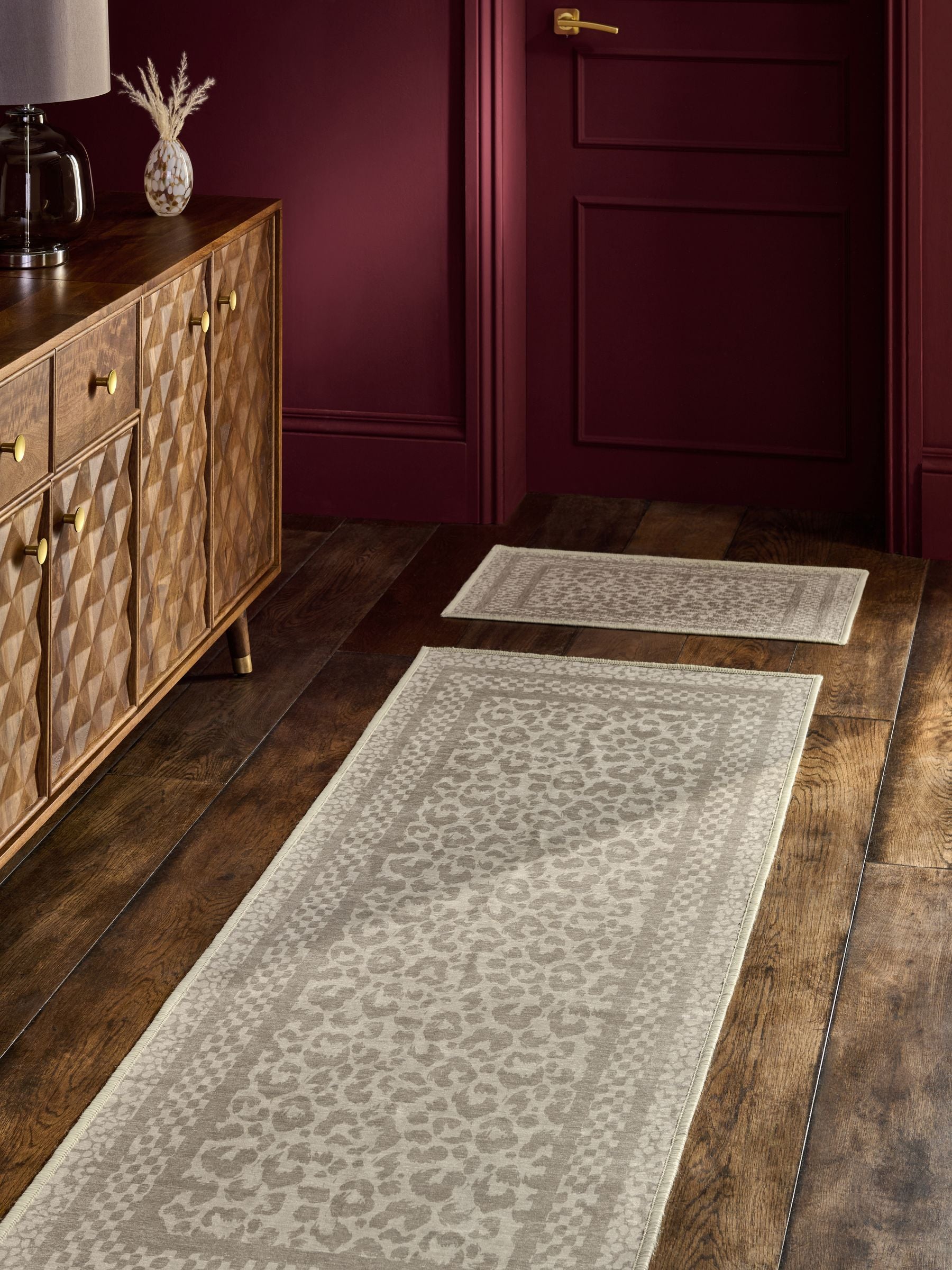 Washable leopard print runner rug, UK version