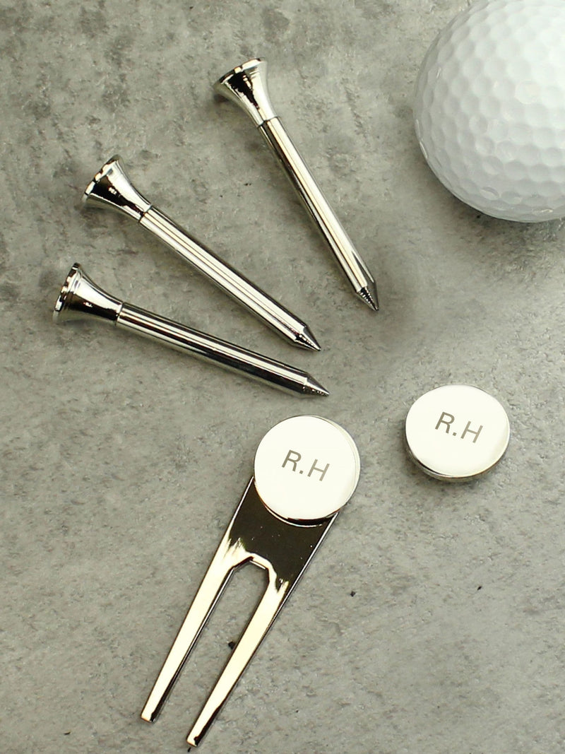 Personalised golf set with engraved ball markers, UK version