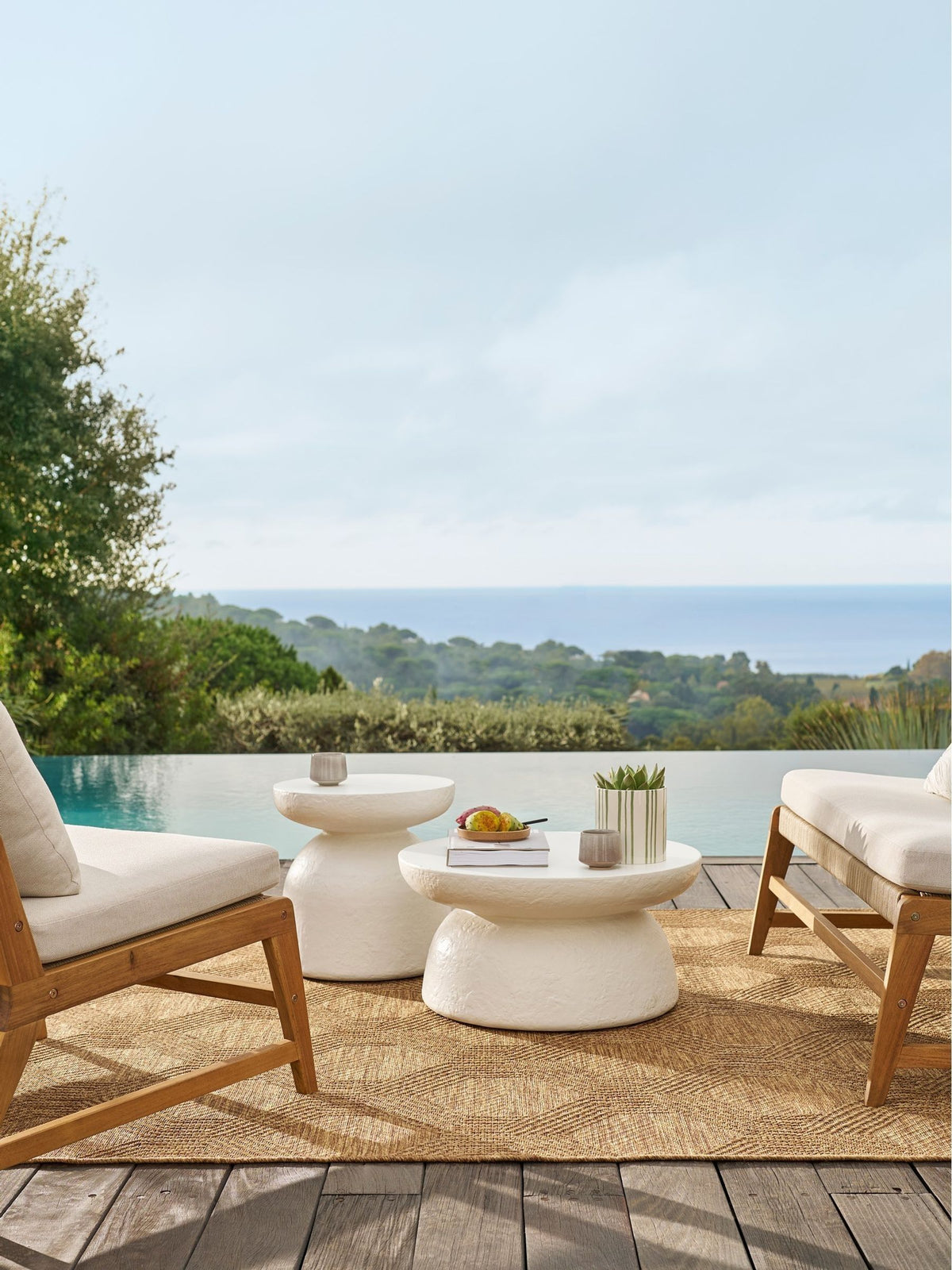 La Redoute polyresin garden table ecru muimui 60cm (British brand)