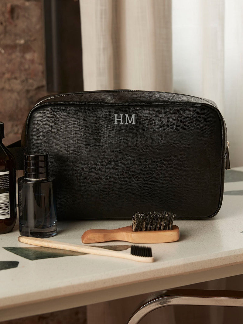 Loveabode personalised executive wash bag black faux leather, UK version
