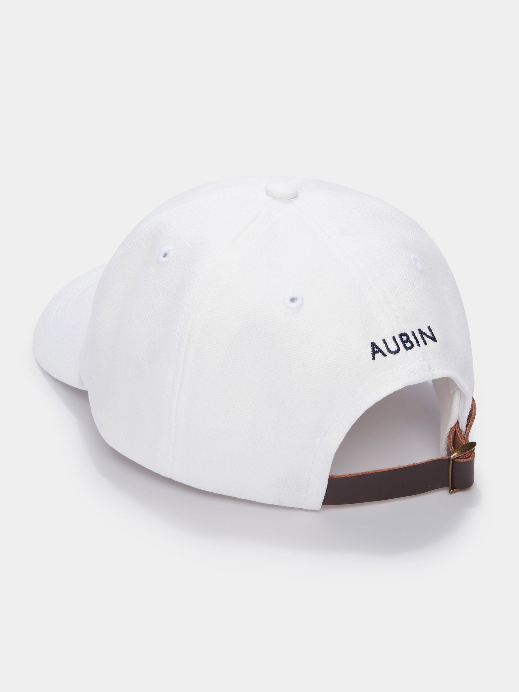 Aubin Strubby white cap, imported from the UK