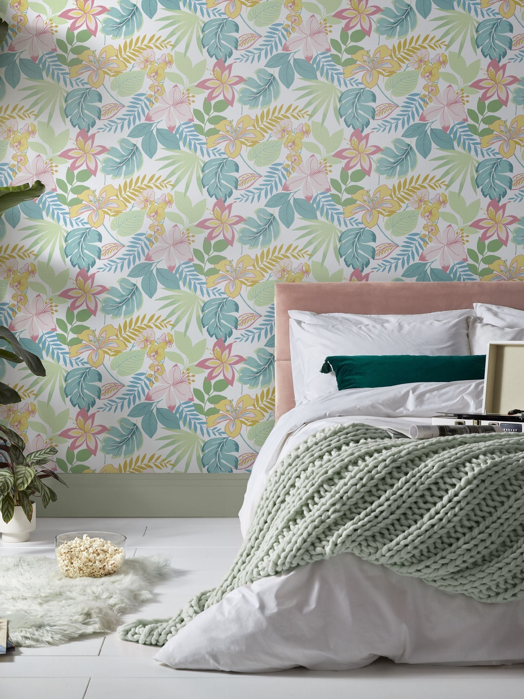 Graham & Brown Day Envy So Exotic 10M Wallpaper