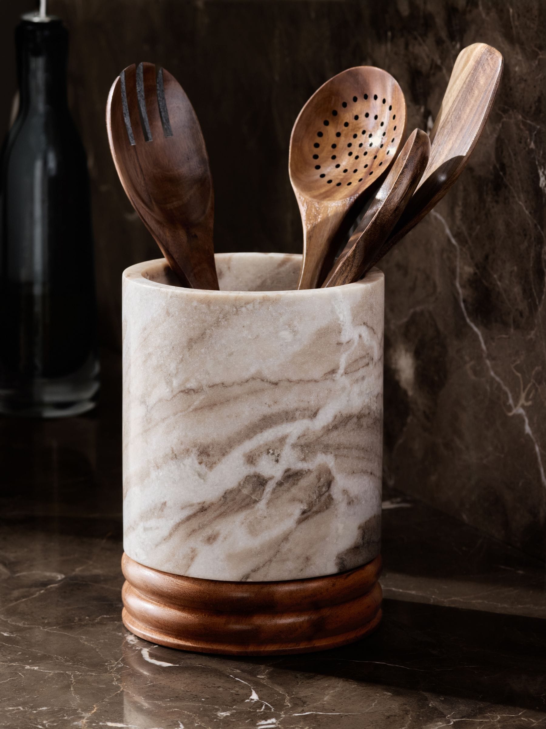 Natural N marble and wood utensil pot - British product