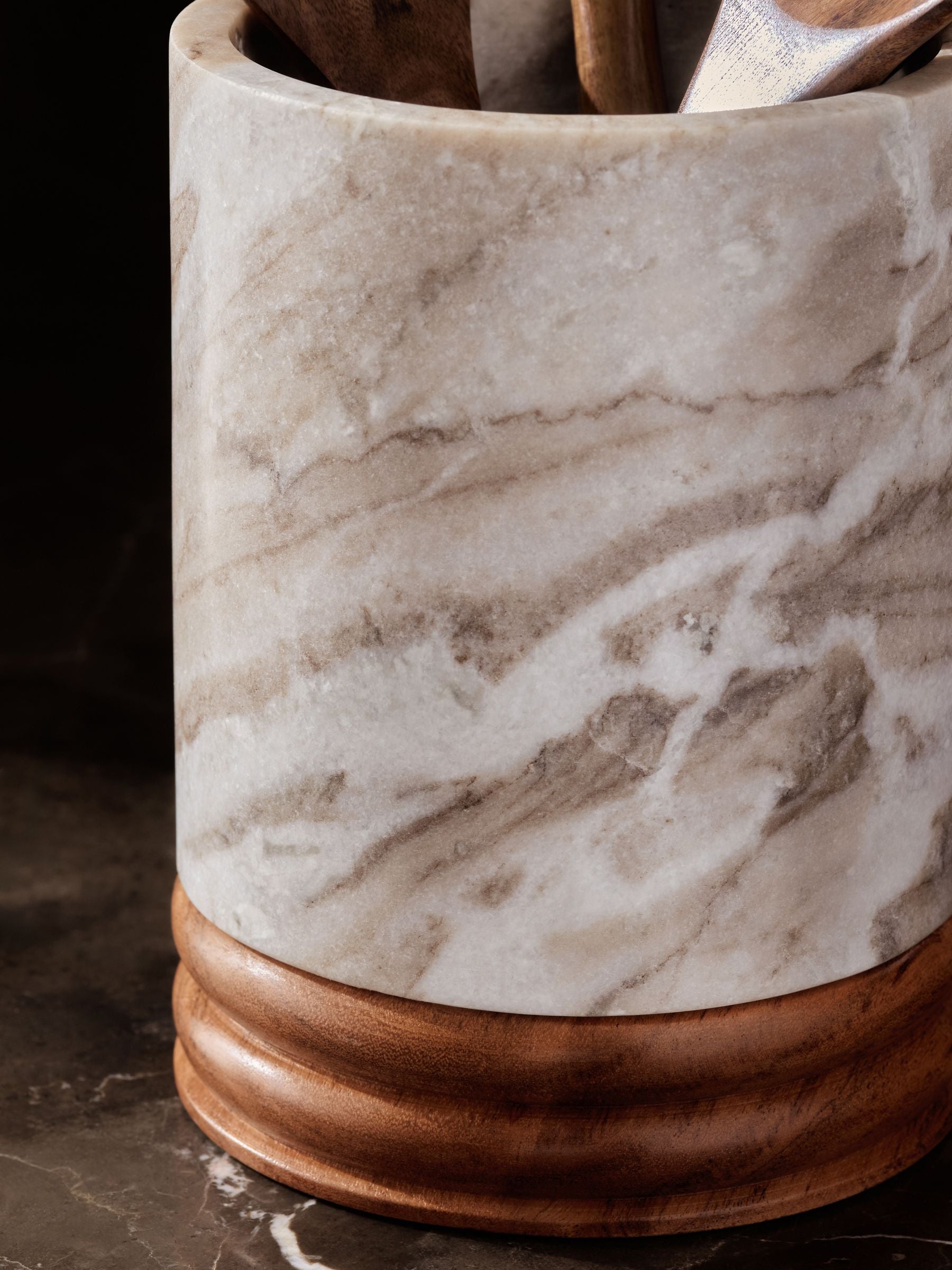 Natural N marble and wood utensil pot - British product