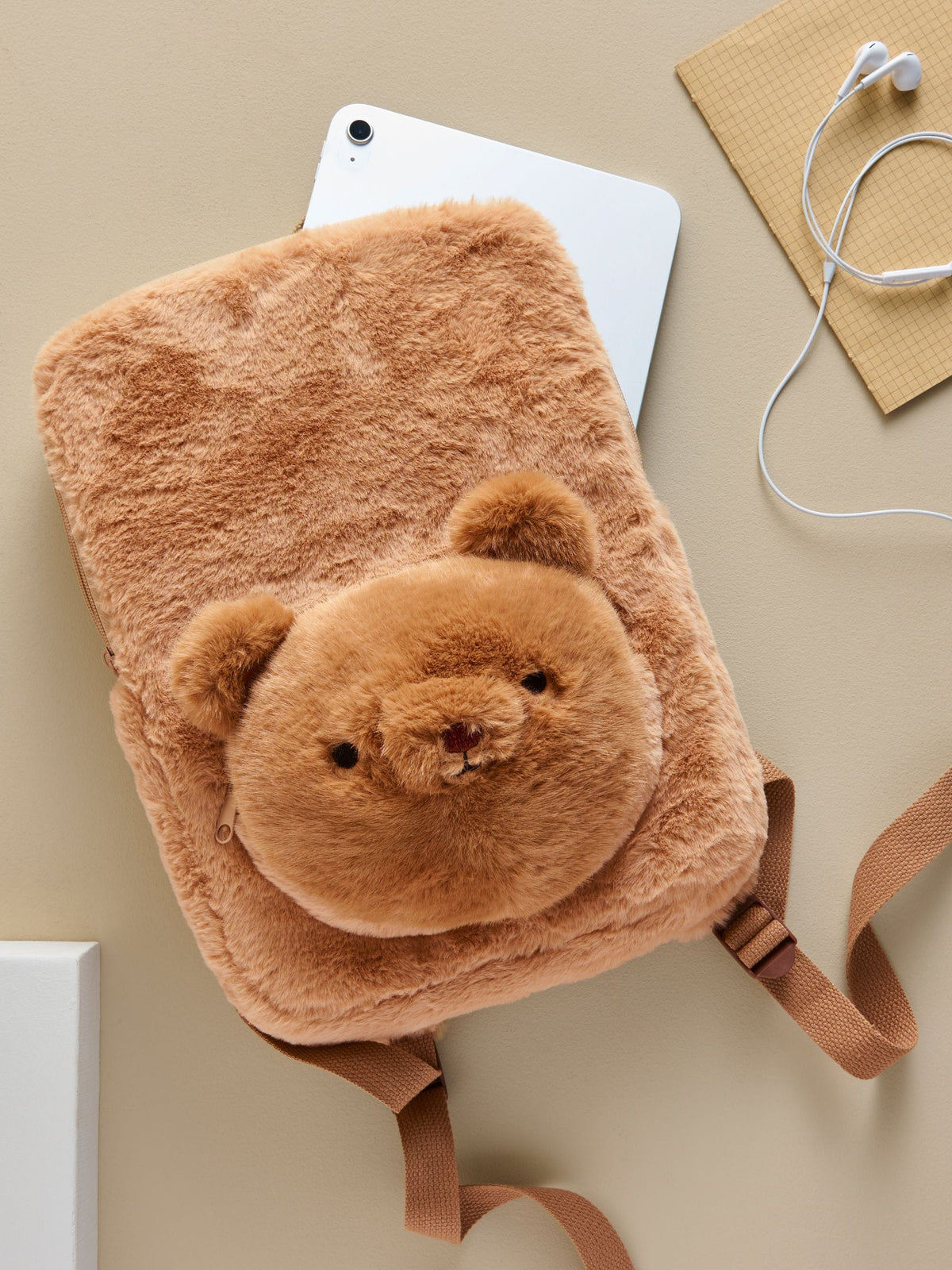 Faux fur bear tablet backpack brown (British brand)