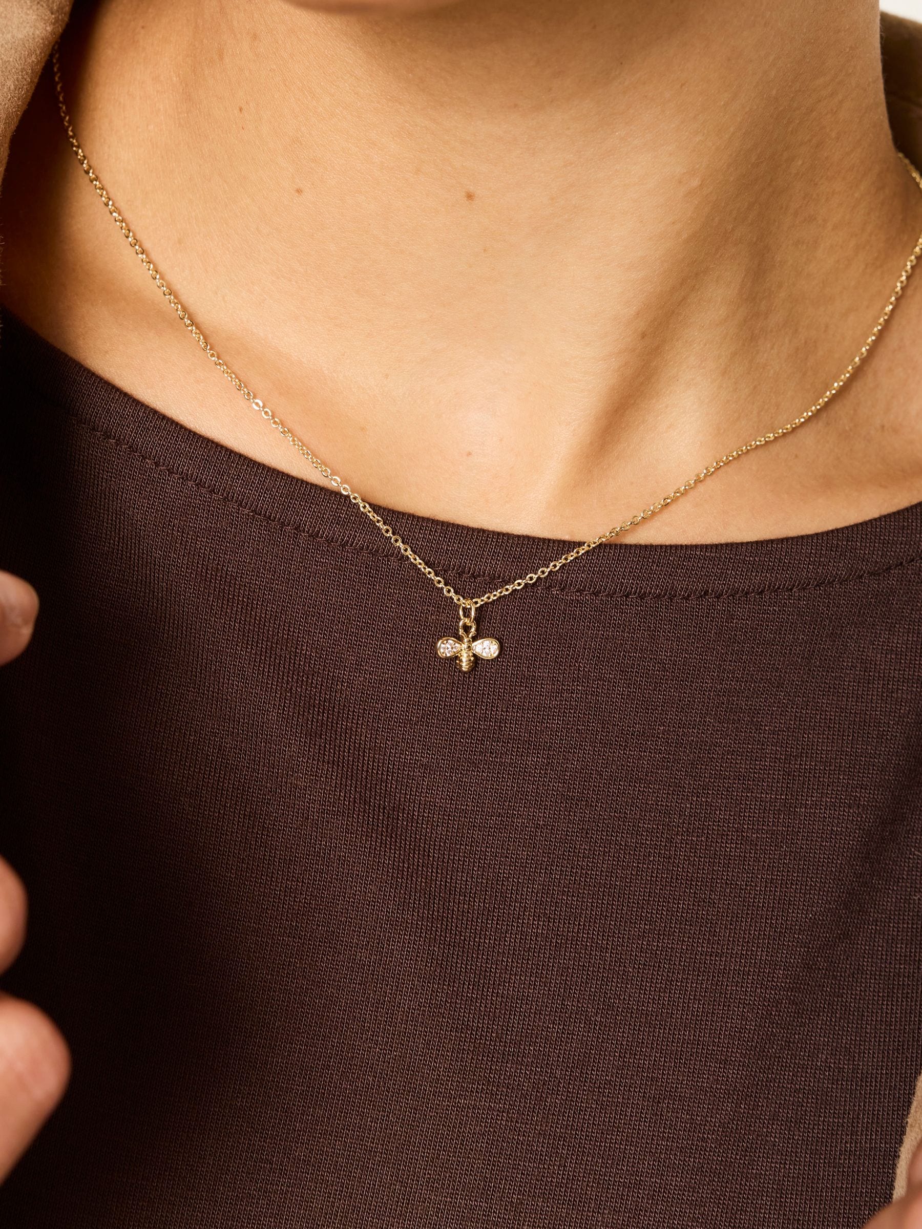 FatFace gold tone bee necklace 22cm (British brand)