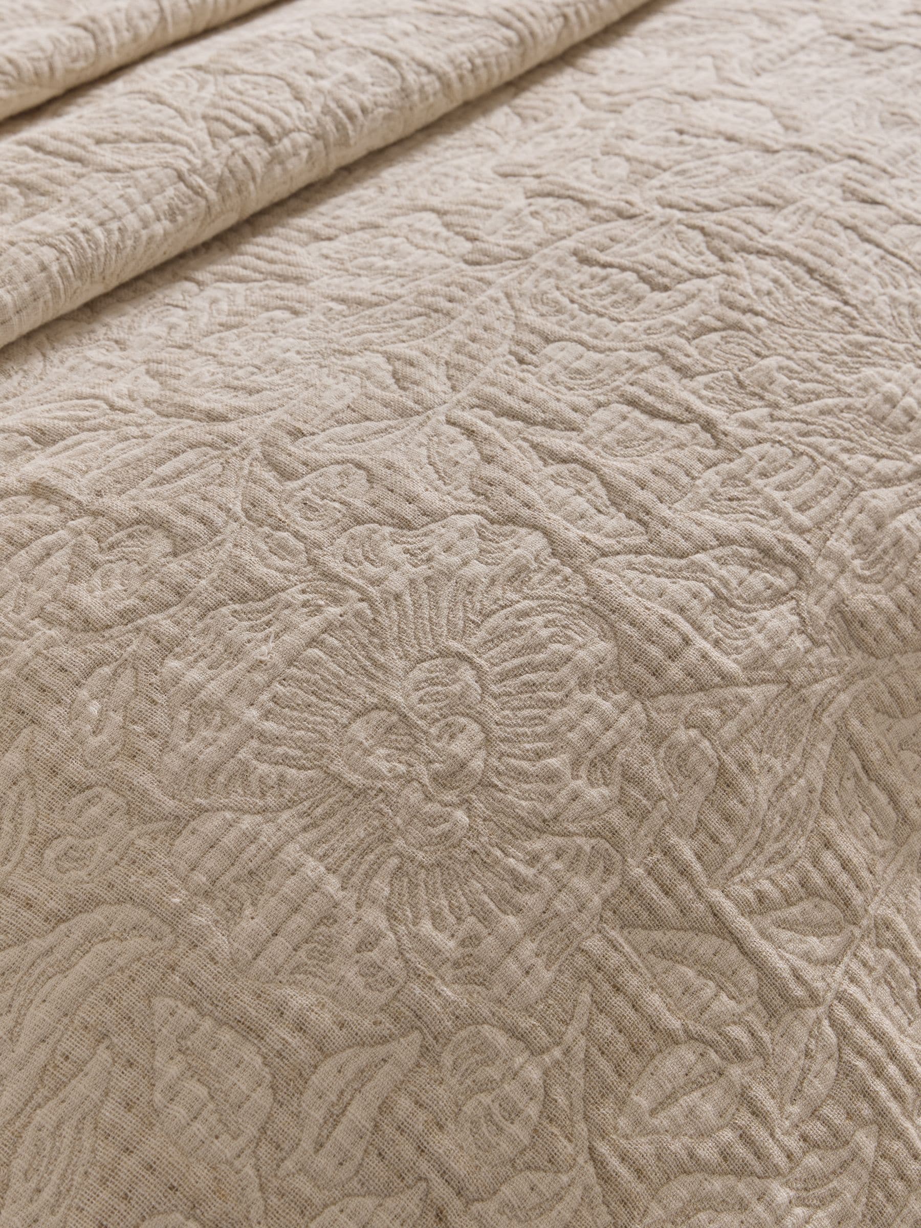 Nina Campbell Natural Floral Jacquard throw 150x200cm - British product