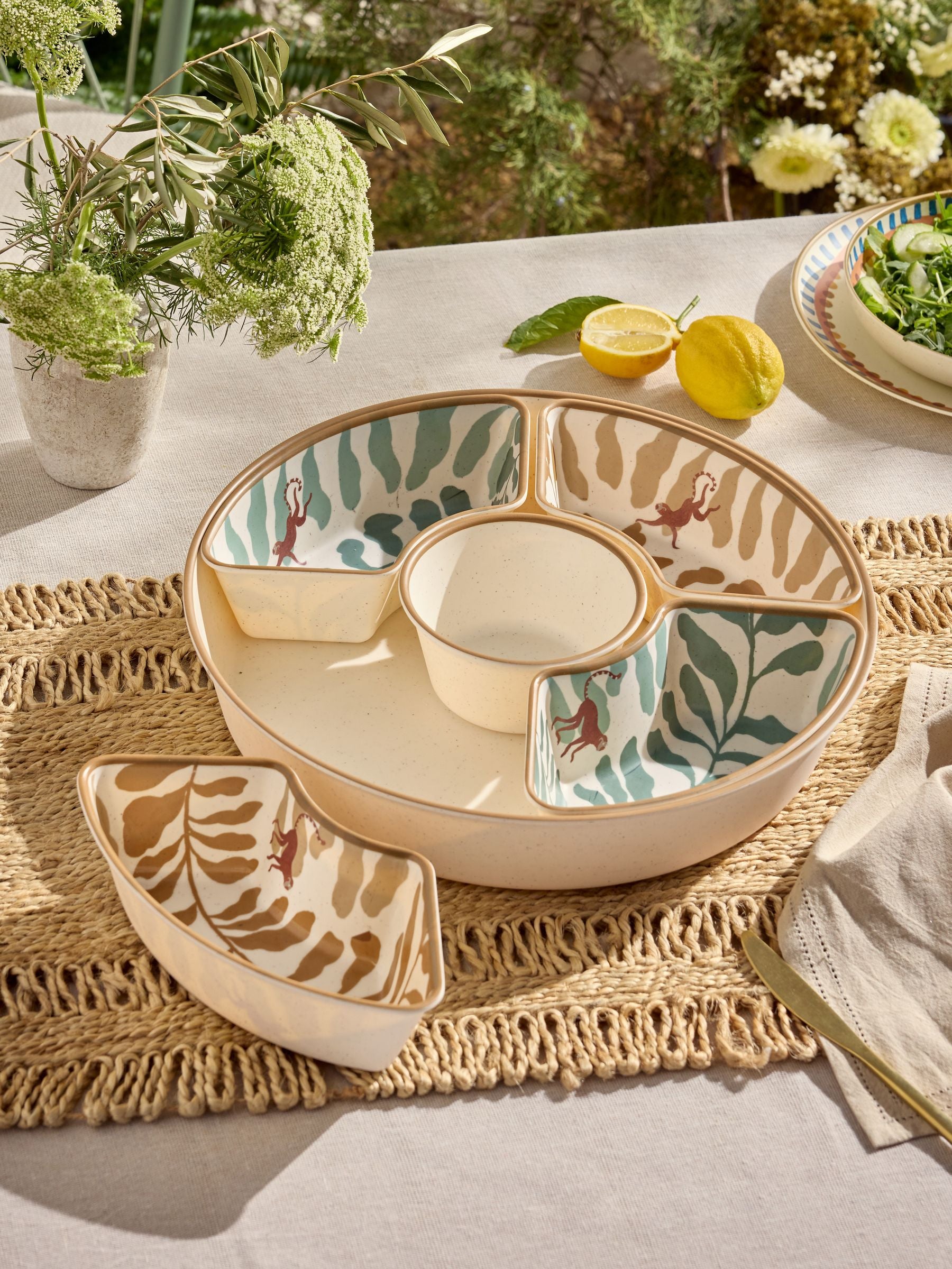 Natural Vacation picnic chip and dip set monkey leaf print - British product