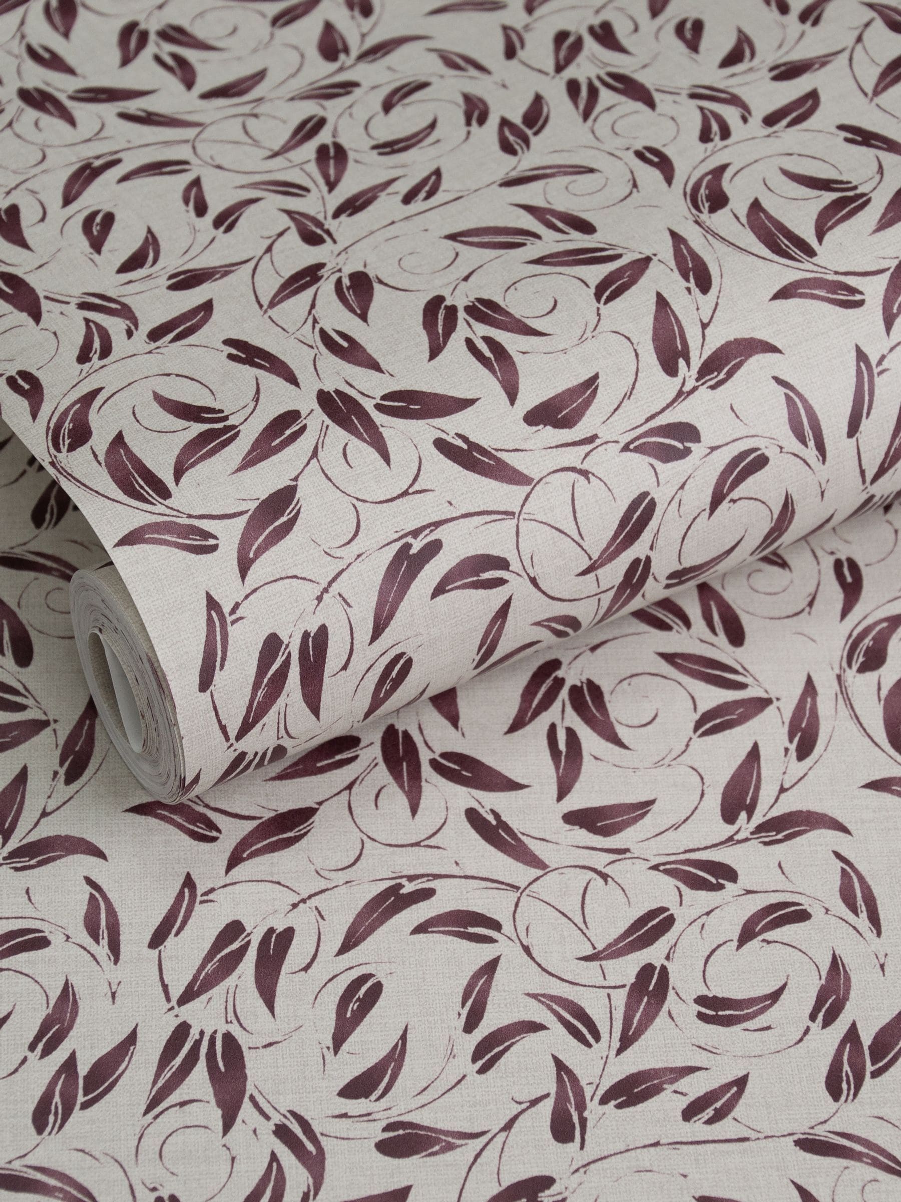 Laurence Llewelyn-Bowen red tit willow tree leaf wallpaper 10m, UK version