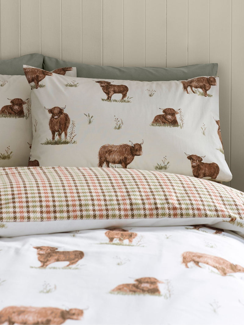 Catherine Lansfield Natural Angus Highland Cow Reversible Duvet Cover Set