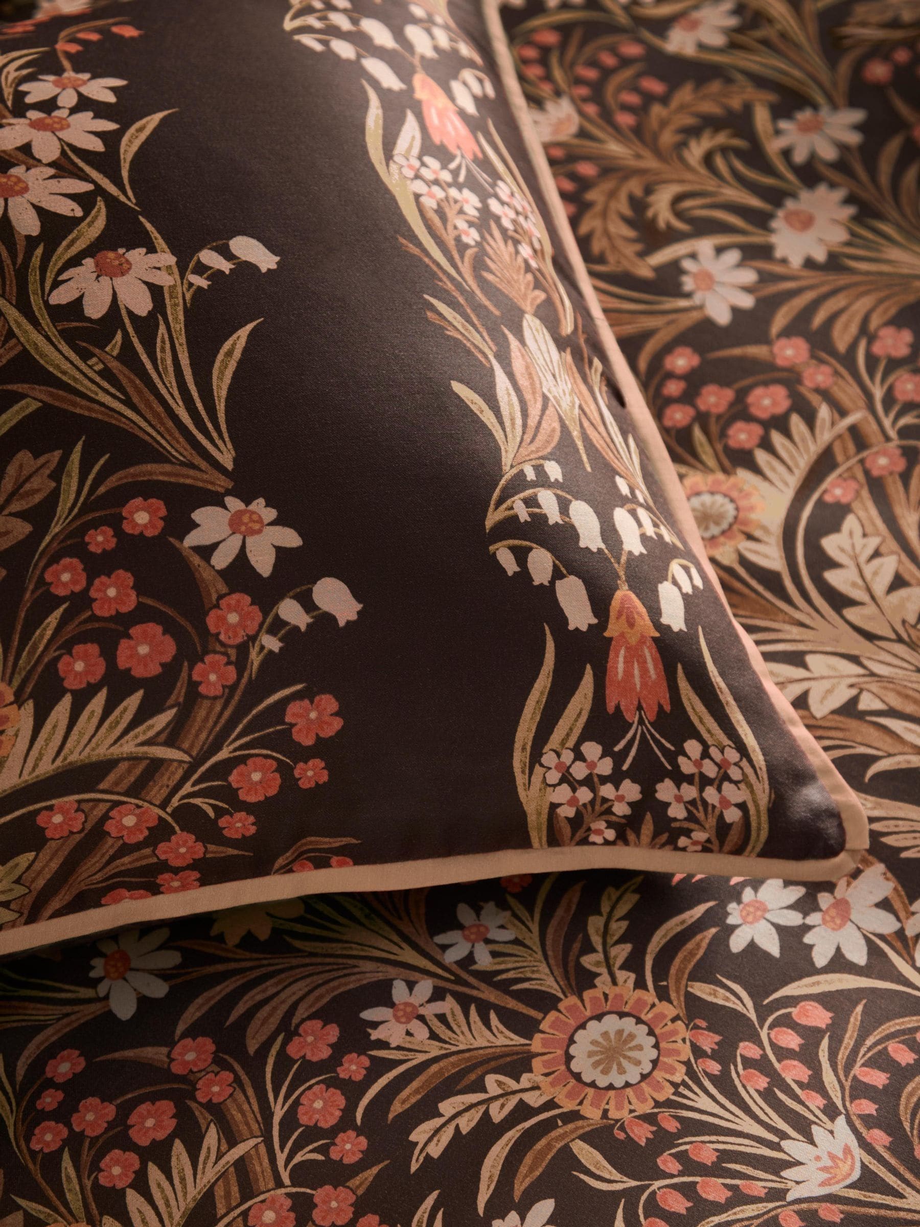 Appletree Chocolate Audrey duvet cover set - British product