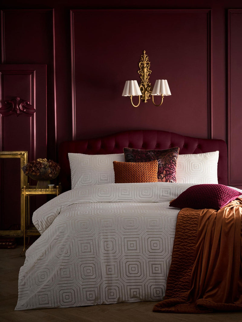 Laurence Llewelyn-Bowen burgundy velvet Morris Major chintz cushion 55x55cm (British brand)
