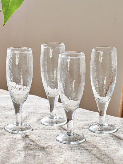 Next Nkuku Yala Klare Hammered Champagnergläser, Set von 4 – Jetzt bei McGrocer kaufen