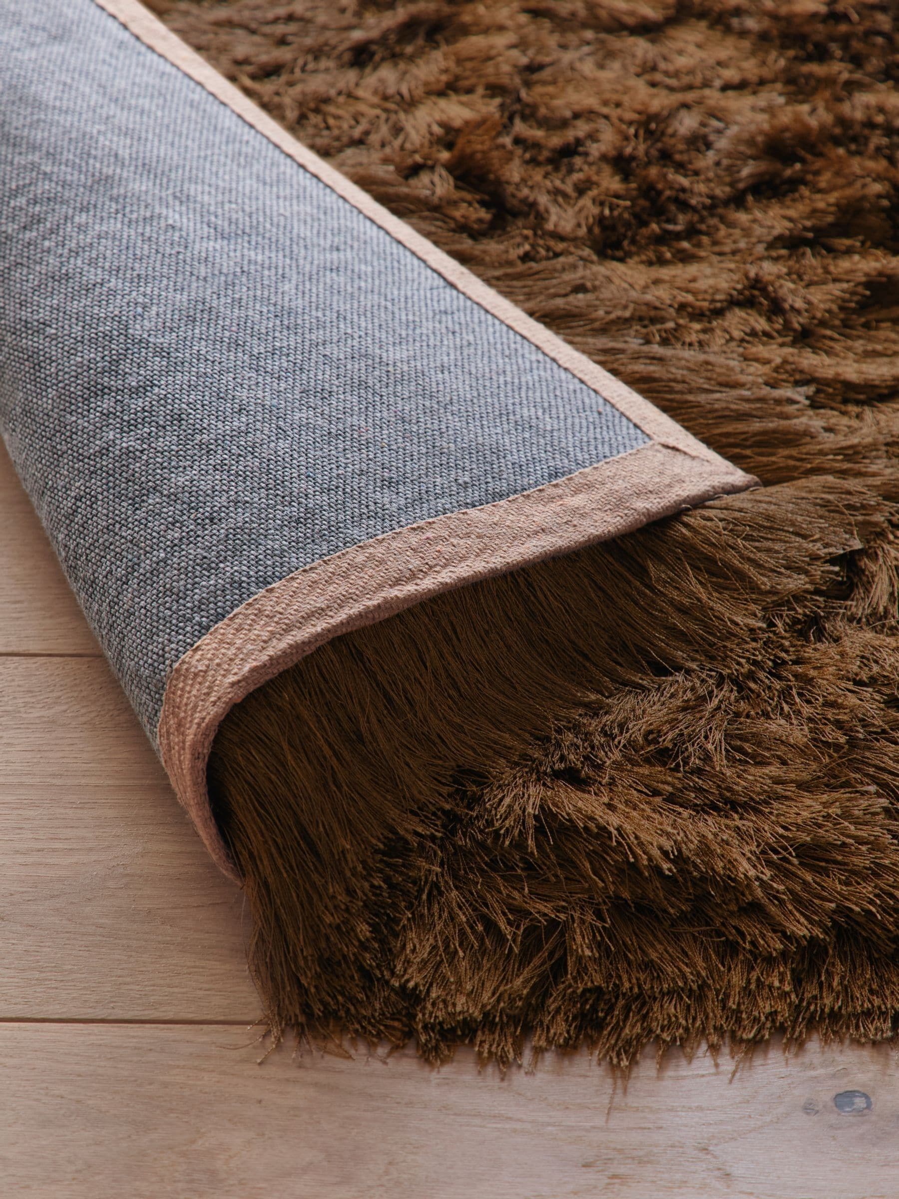 Origin Rugs Mocha Glamour Deluxe rug, imported from the UK