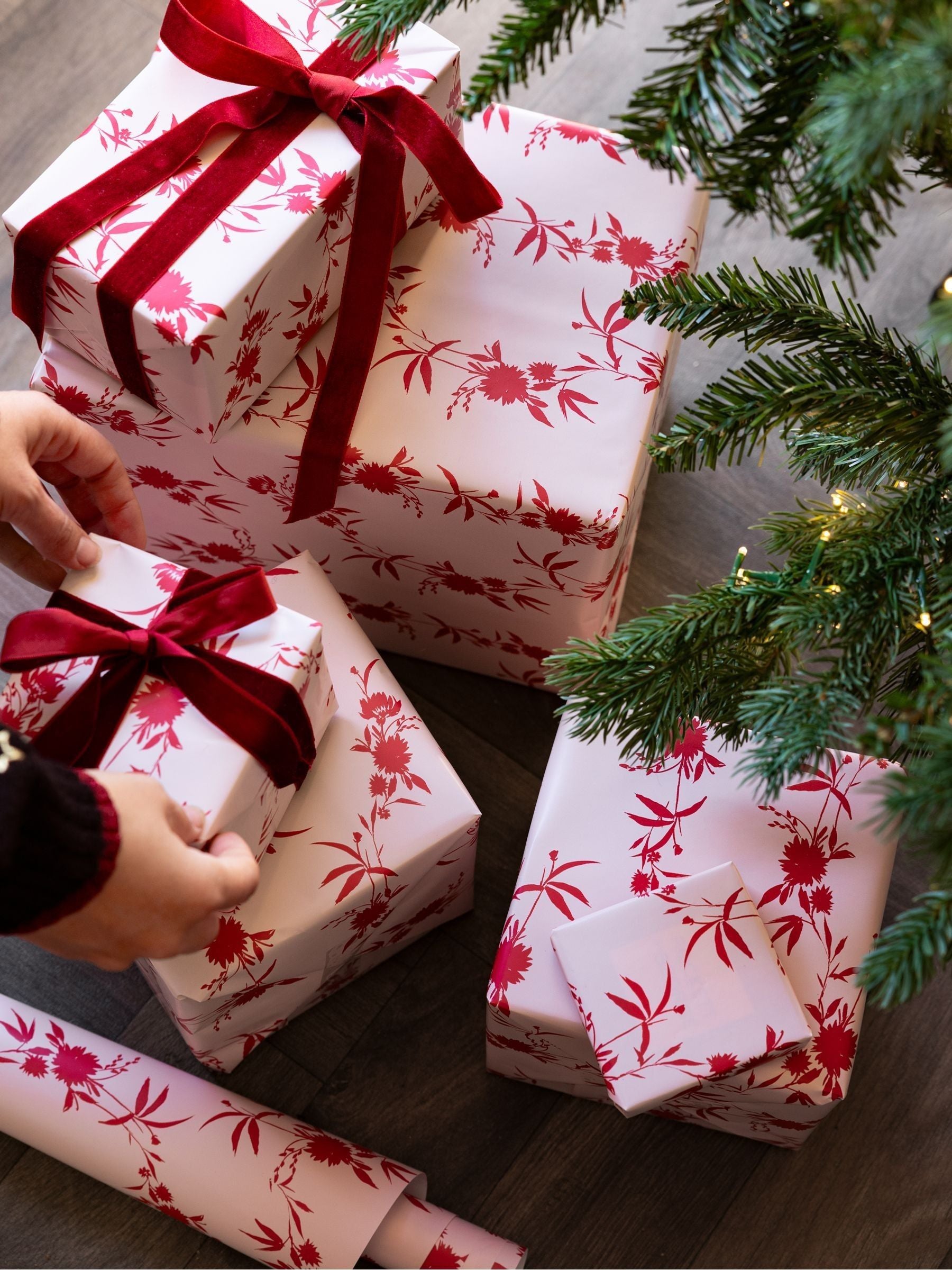 Rockett St George Floral 3 Metre Wrapping Paper