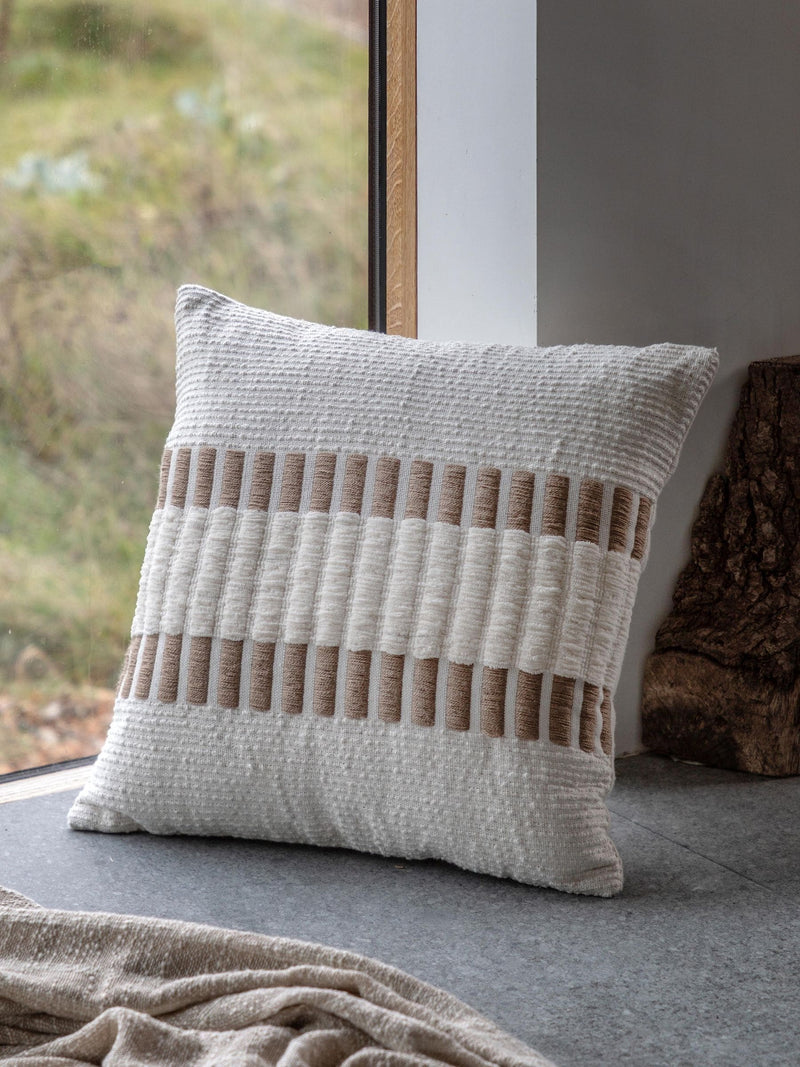 Gallery Home Natural Brenham woven cushion 45x45cm, UK version