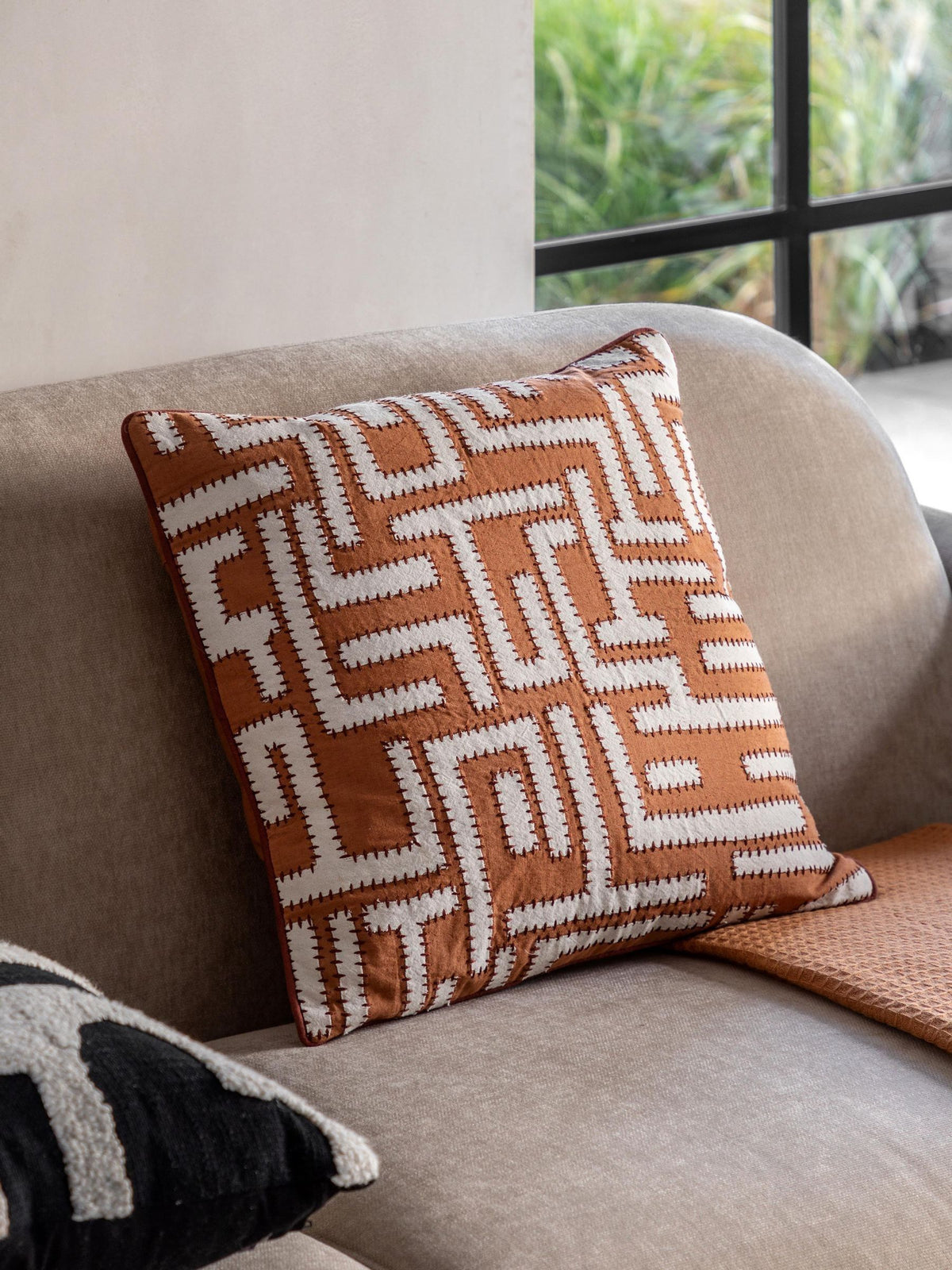 Gallery Home Orange Elmo cushion - British product