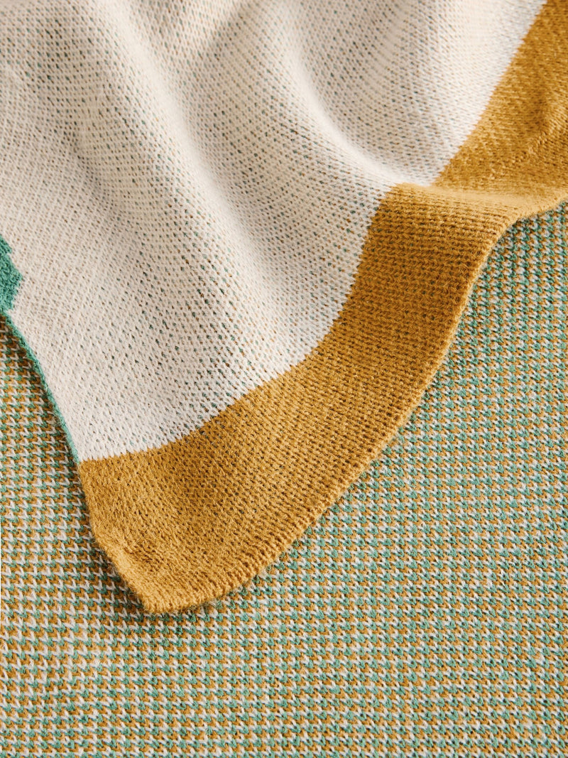 MADE.COM green ripple knitted throw 130x180cm, imported from the UK