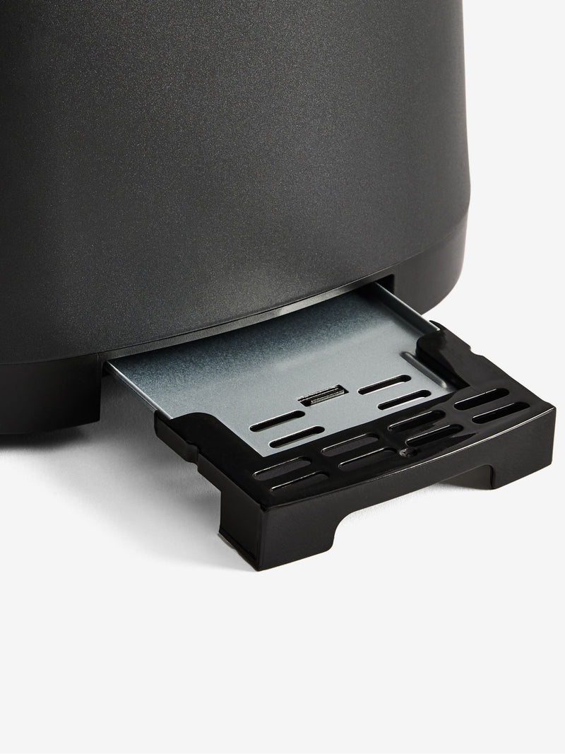 Black 4-slice digital toaster (British brand)