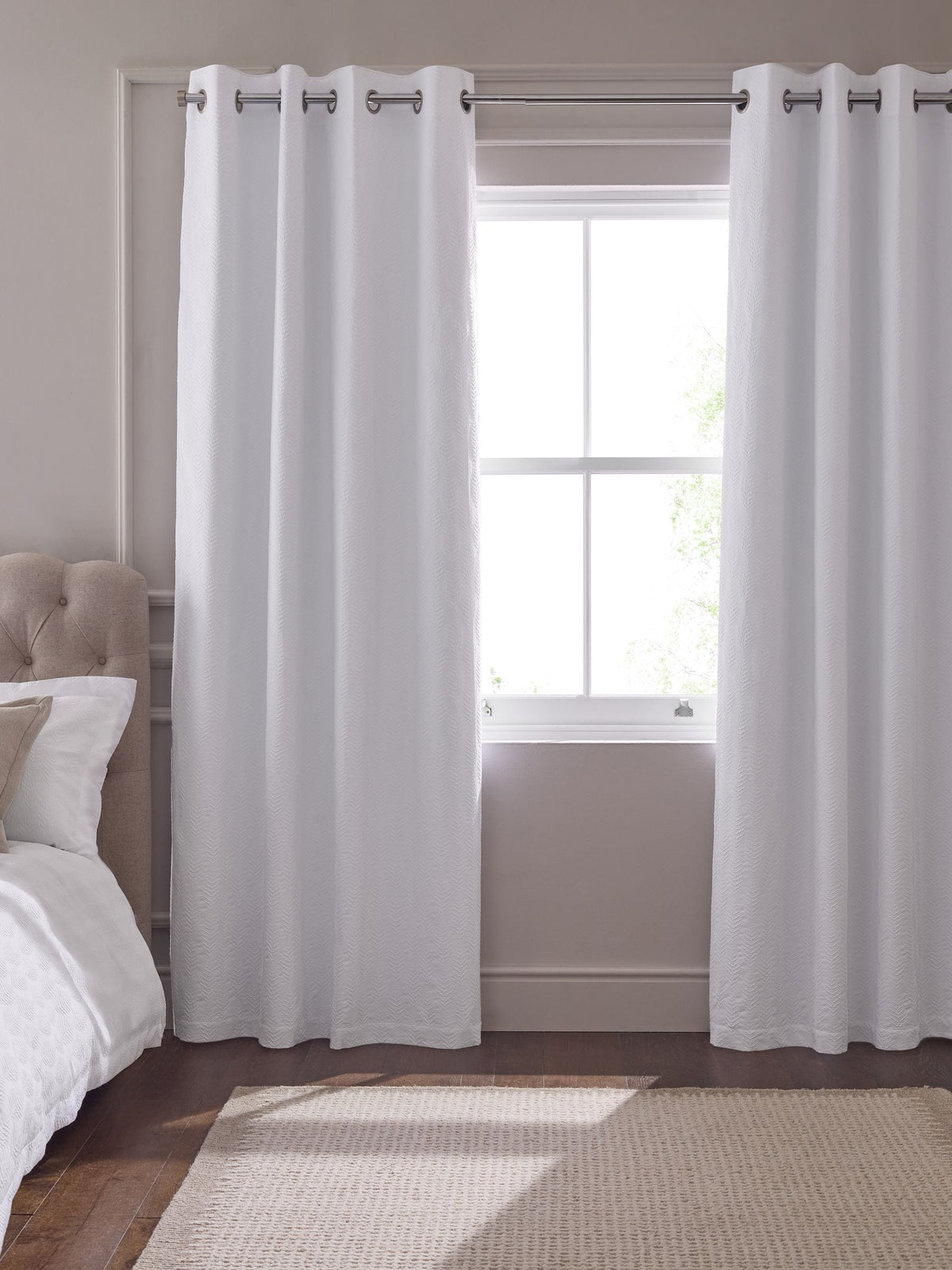 White embossed leaf pattern blackout thermal curtains - British product