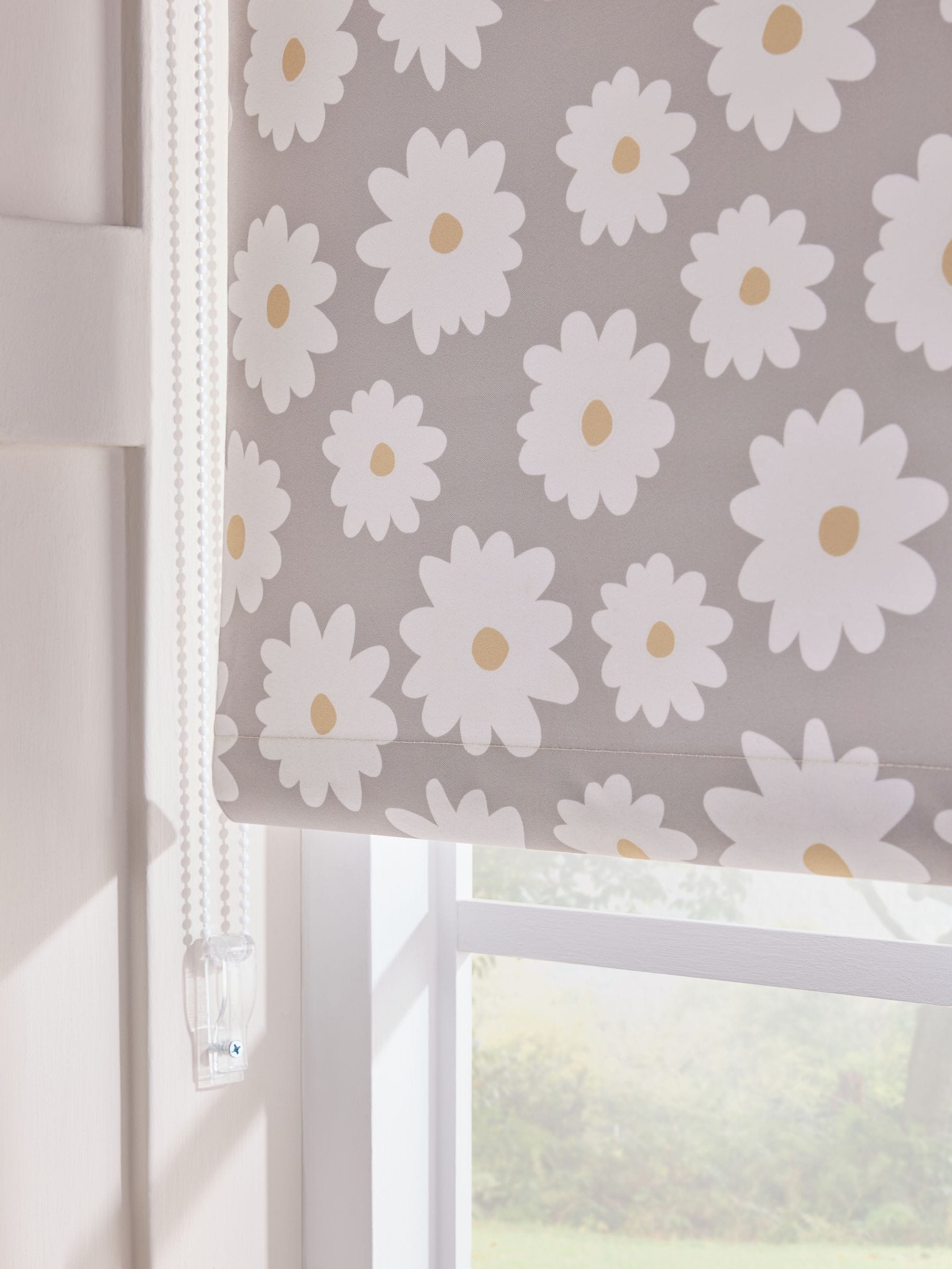 Natural daisy print blackout roller blind for bathroom - British product