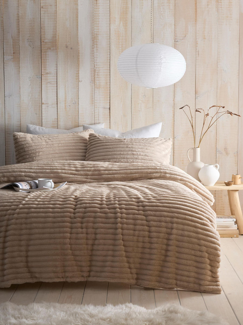 Appletree Morritz Faux Fur Duvet Cover Set - British product