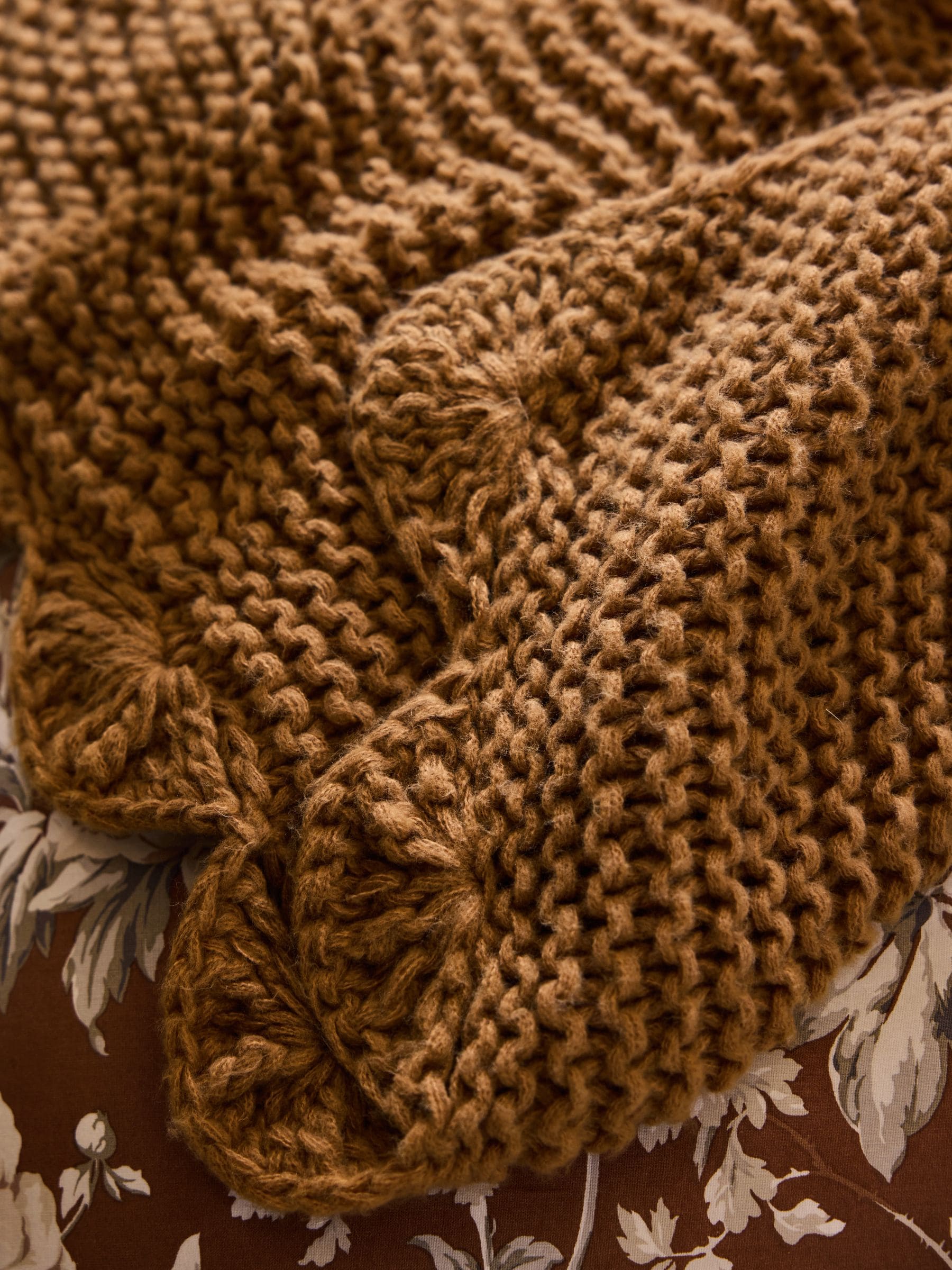 Laura Ashley caramel brown Hanwell knitted scallop throw 170x130cm, imported from the UK
