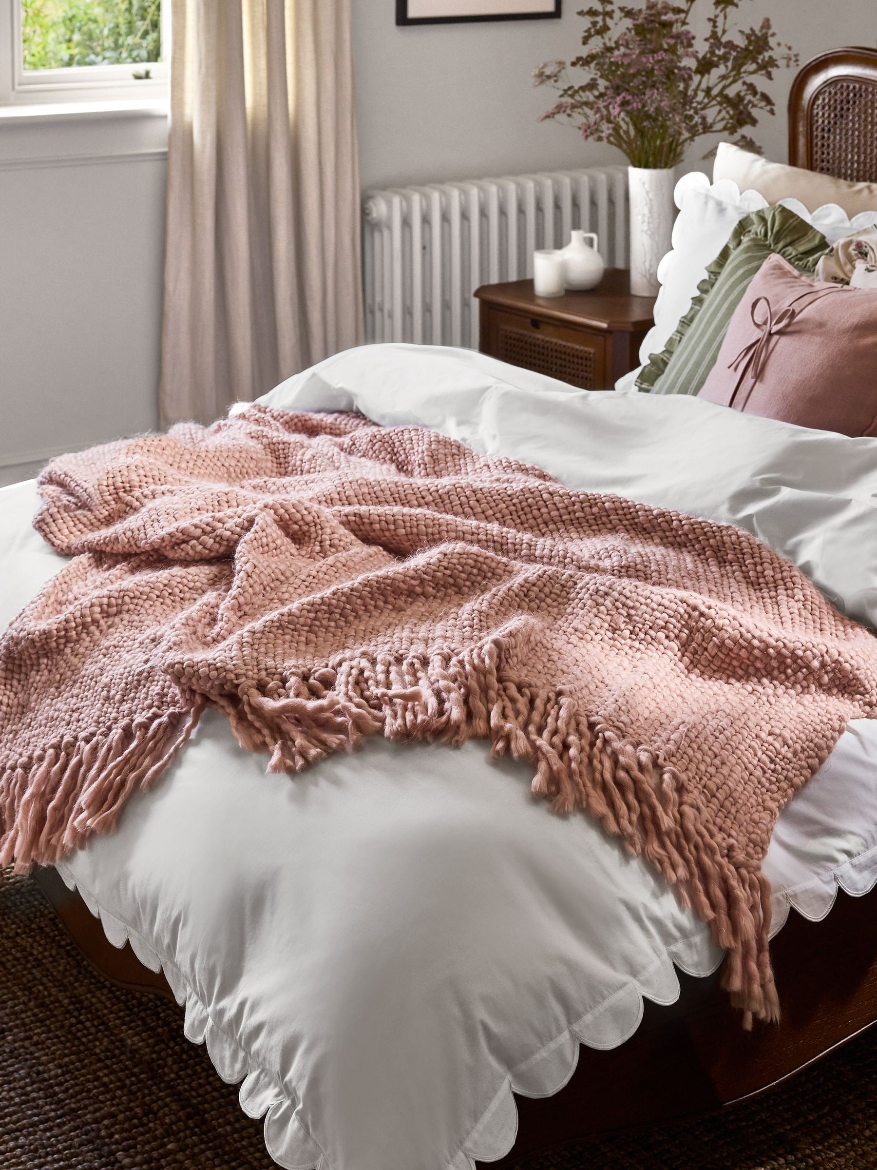 Laura Ashley chunky woven throw plaster pink 170x130cm - British product