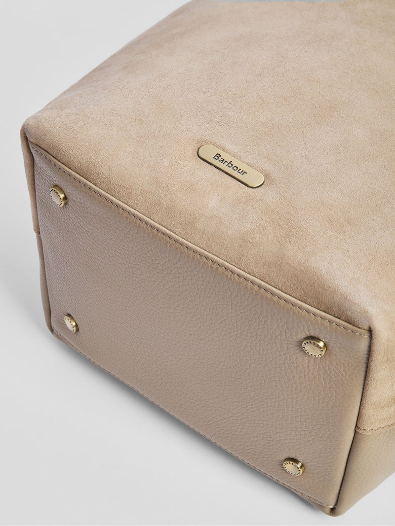 Barbour suedette bucket bag cream cedar 28cm, UK version