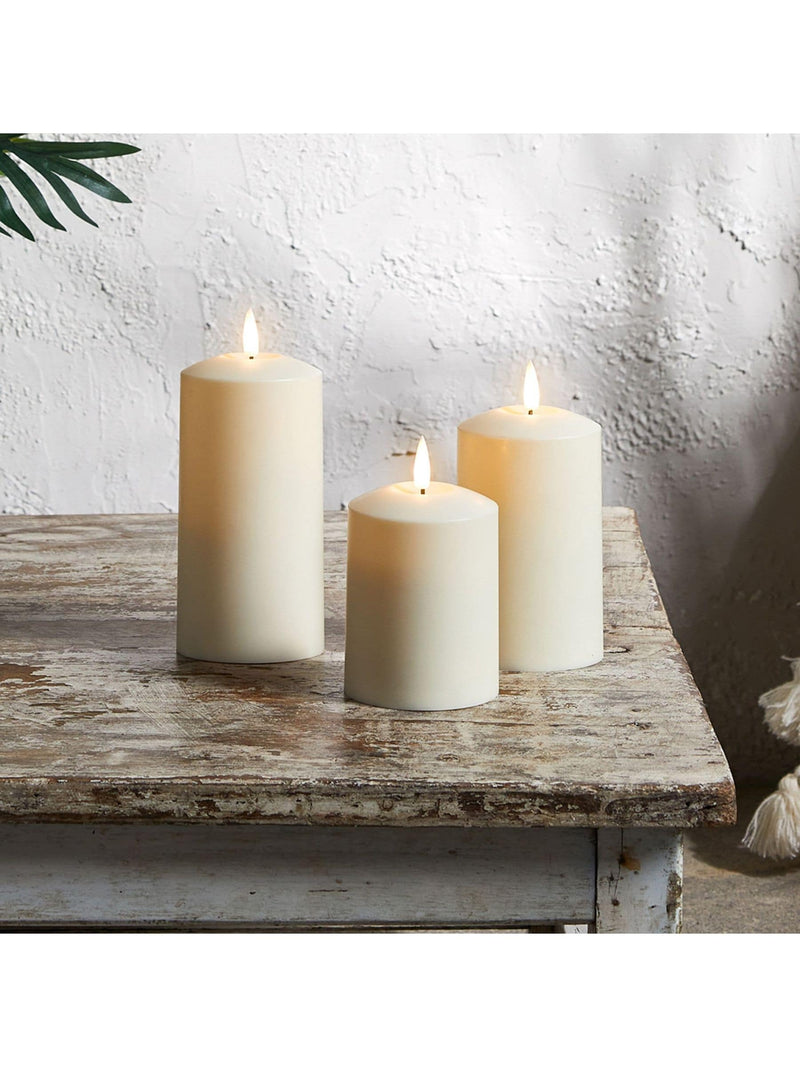 Lights4fun TruGlow outdoor LED candle trio 15cm, UK version