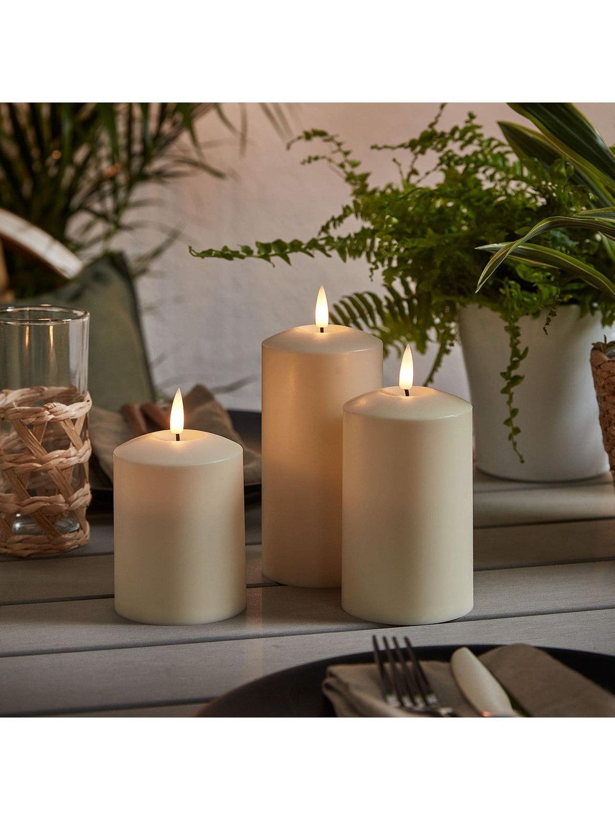Lights4fun TruGlow outdoor LED candle trio 15cm, UK version