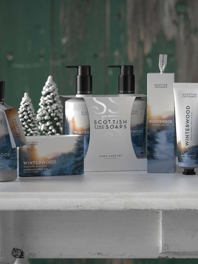 Scottish Fine Soaps Winterwood Håndpleie Gavesett 300ml