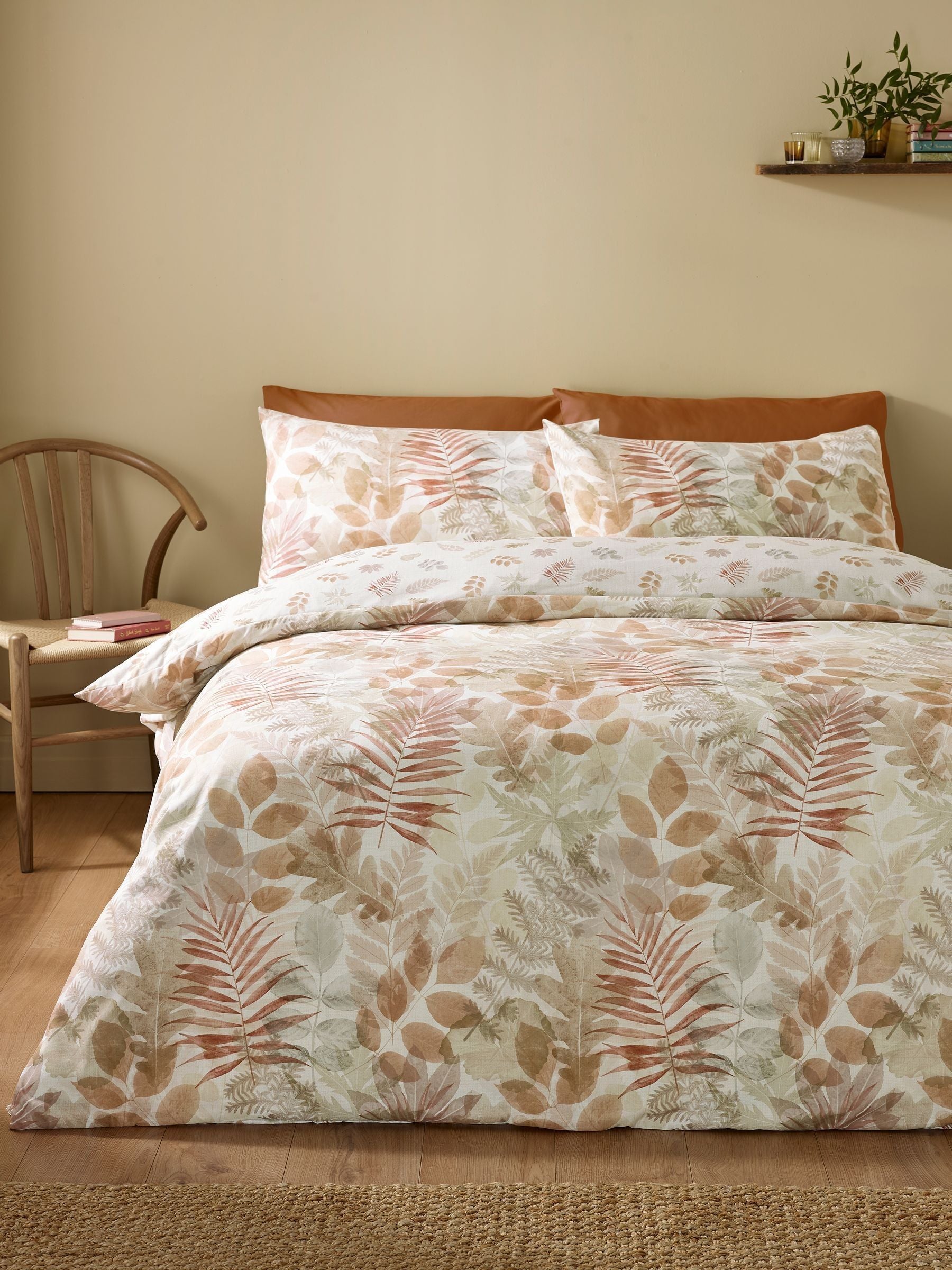 Catherine Lansfield Natural Autumn Leaves So Soft Reversible Duvet Cover Set