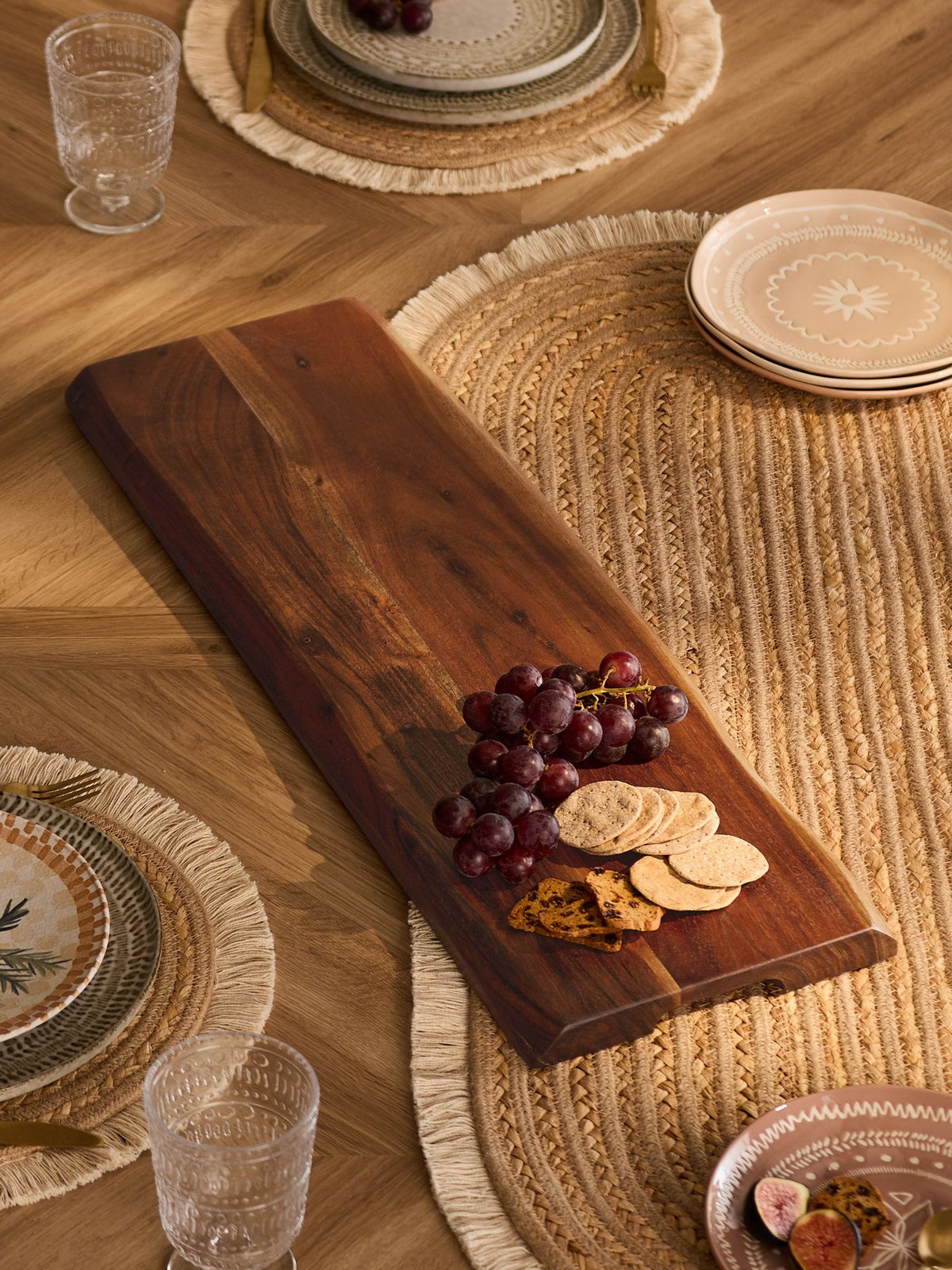 large live edge acacia wood charcuterie board, UK version