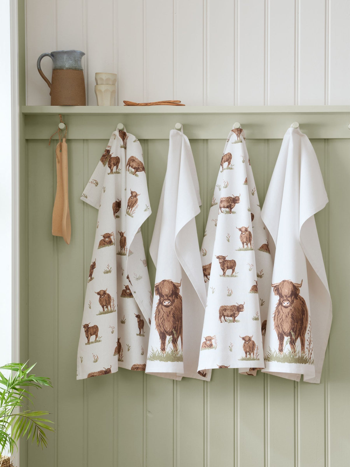 Catherine Lansfield cotton tea towel Highland cow 70x50cm (British brand)