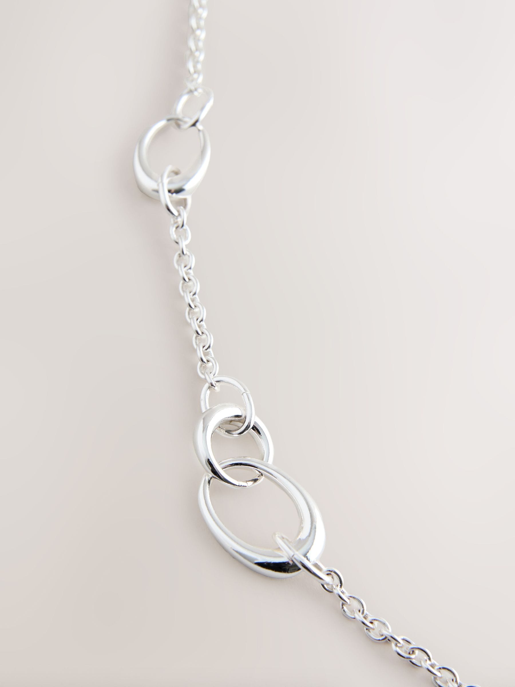 Silver tone link chain long necklace - British product