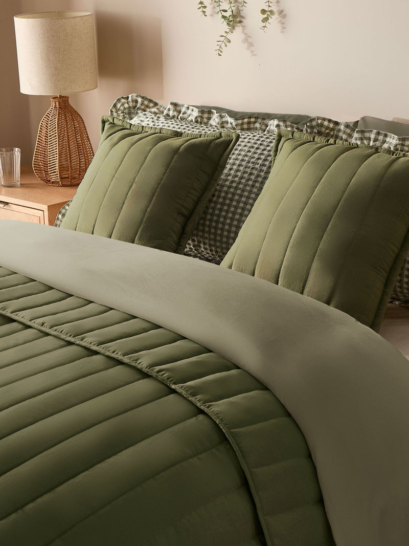 Silentnight Green Quilted Cushion, UK version