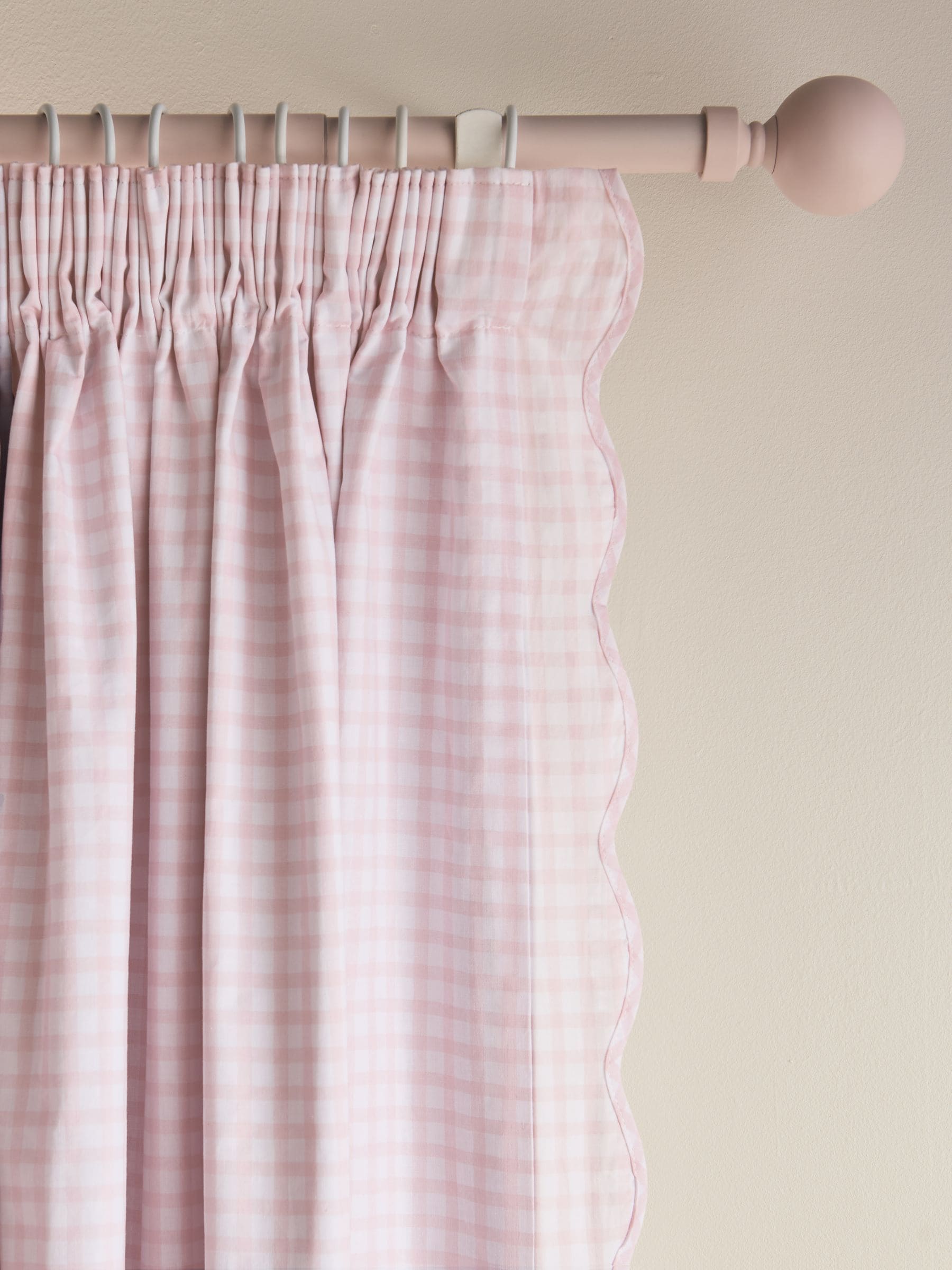 Pink wave edge gingham blackout curtains with pencil pleat header - British product