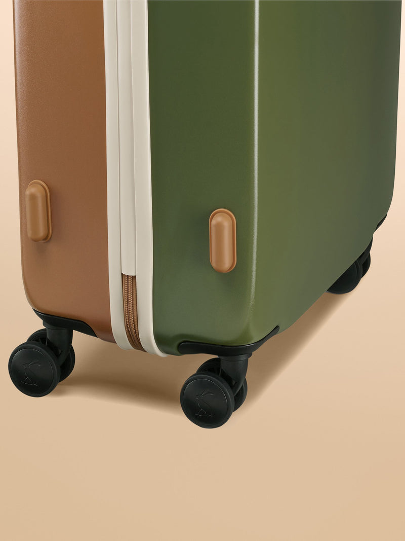 Joules Colourblock large hard shell suitcase (British brand)