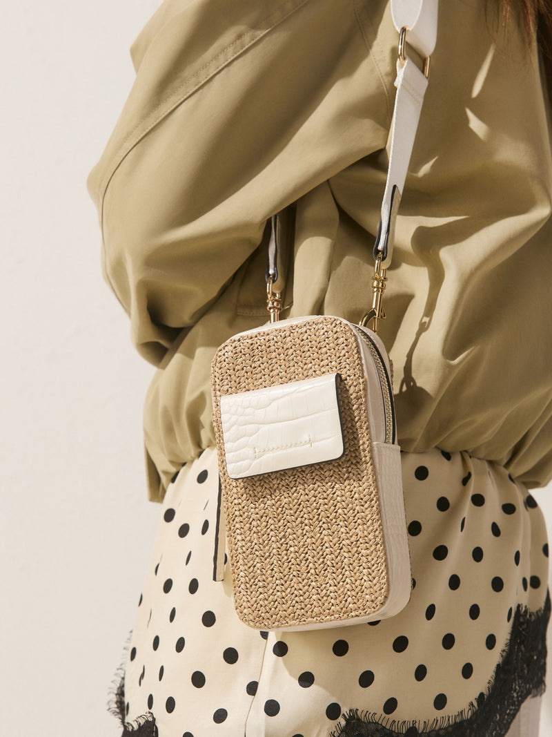 Raffia-effect phone bag with zip closure and adjustable strap, UK version