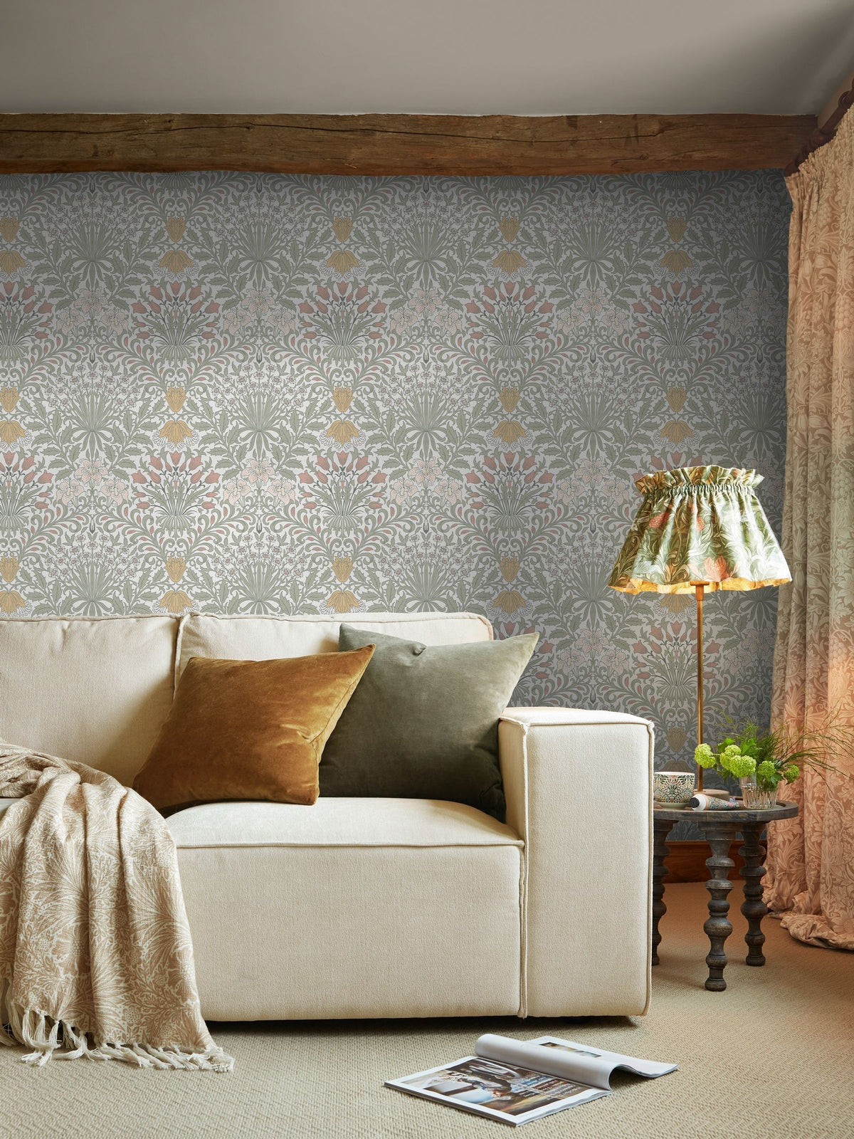 William Morris Garden Soft Sage wallpaper sample A4 - British product