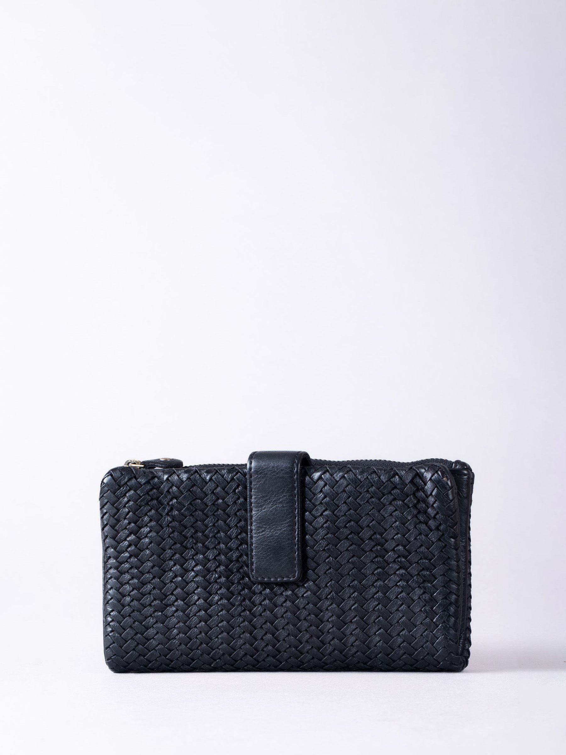 Lakeland Leather Black Large Wreay Tab Purse