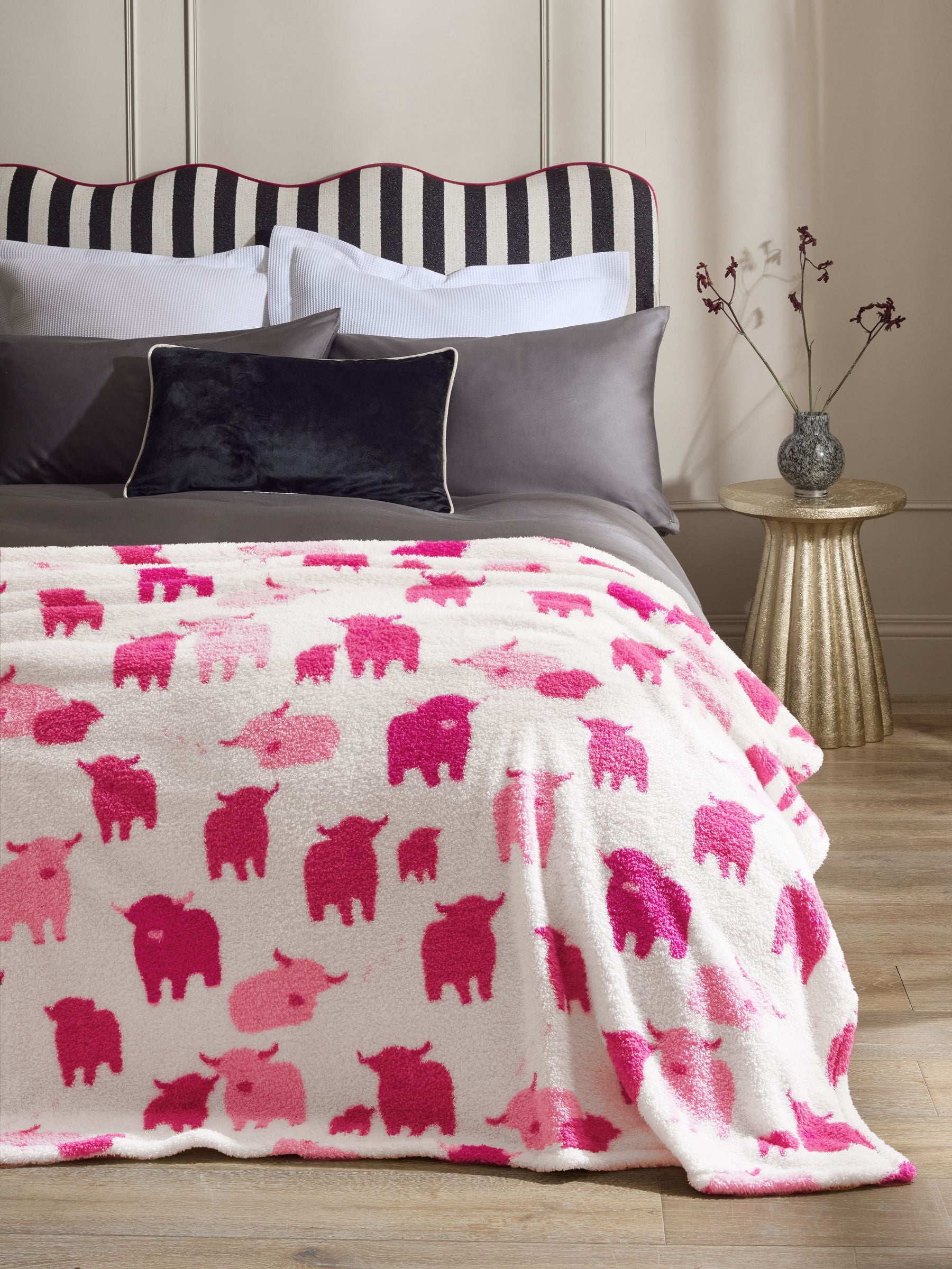 Pink Hamish The Highland Cow Fleece Throw