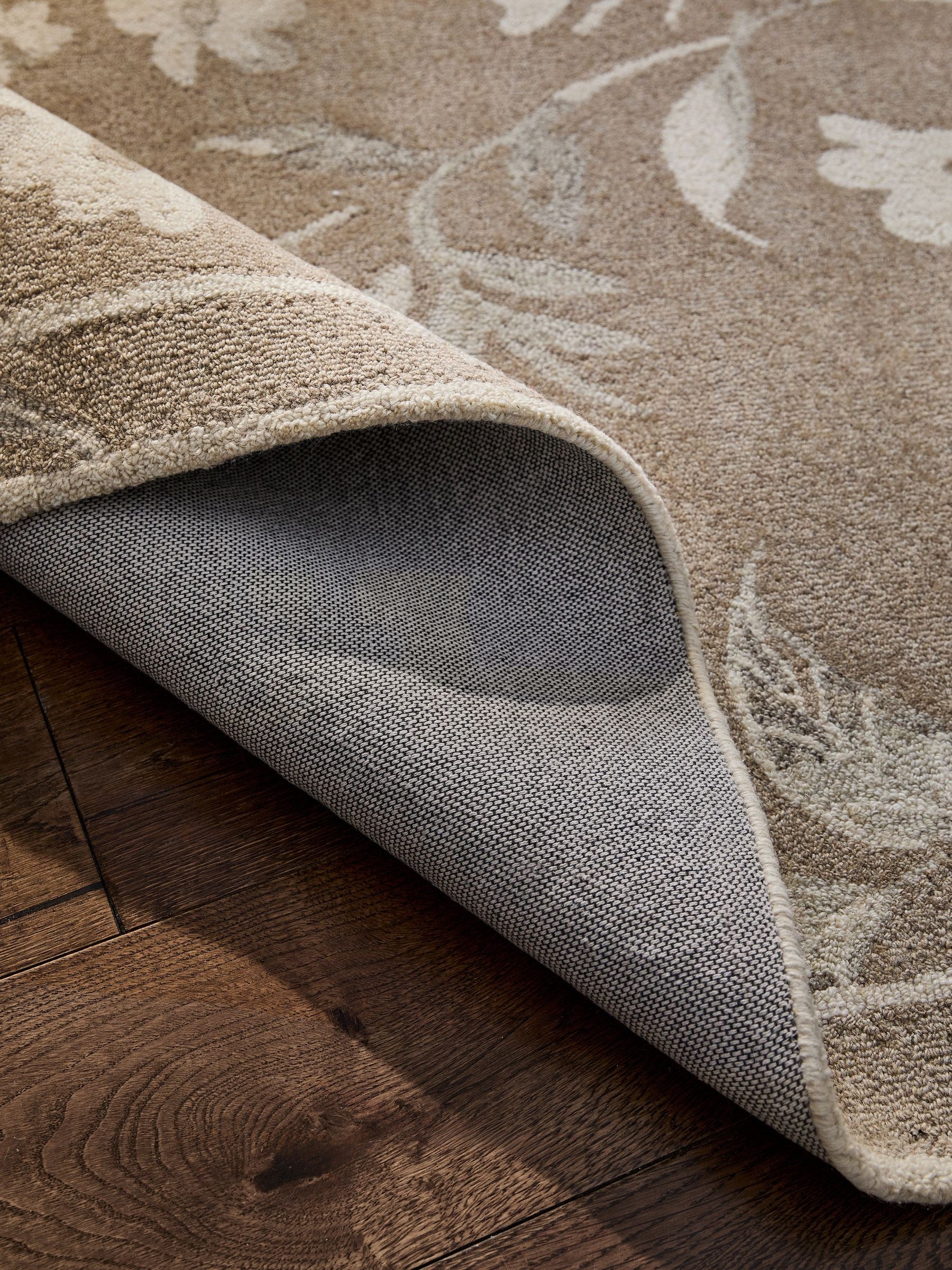 Natural Ethereal Floral Wool Rug (British brand)