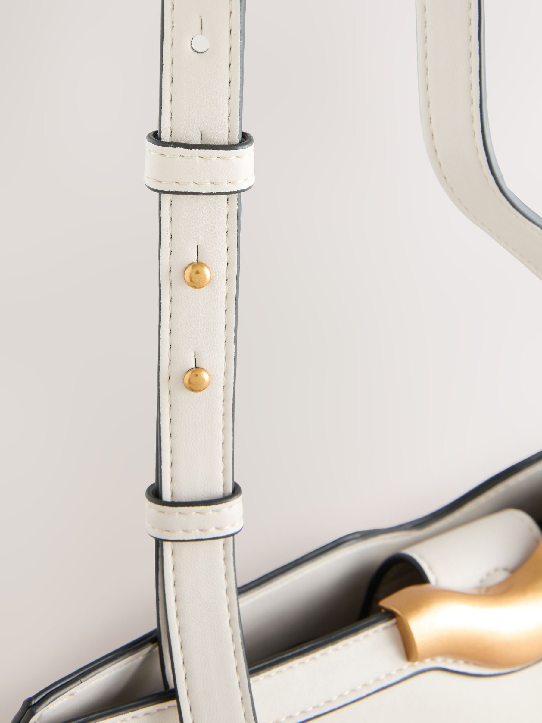 Bone hardware detail shoulder bag, imported from the UK