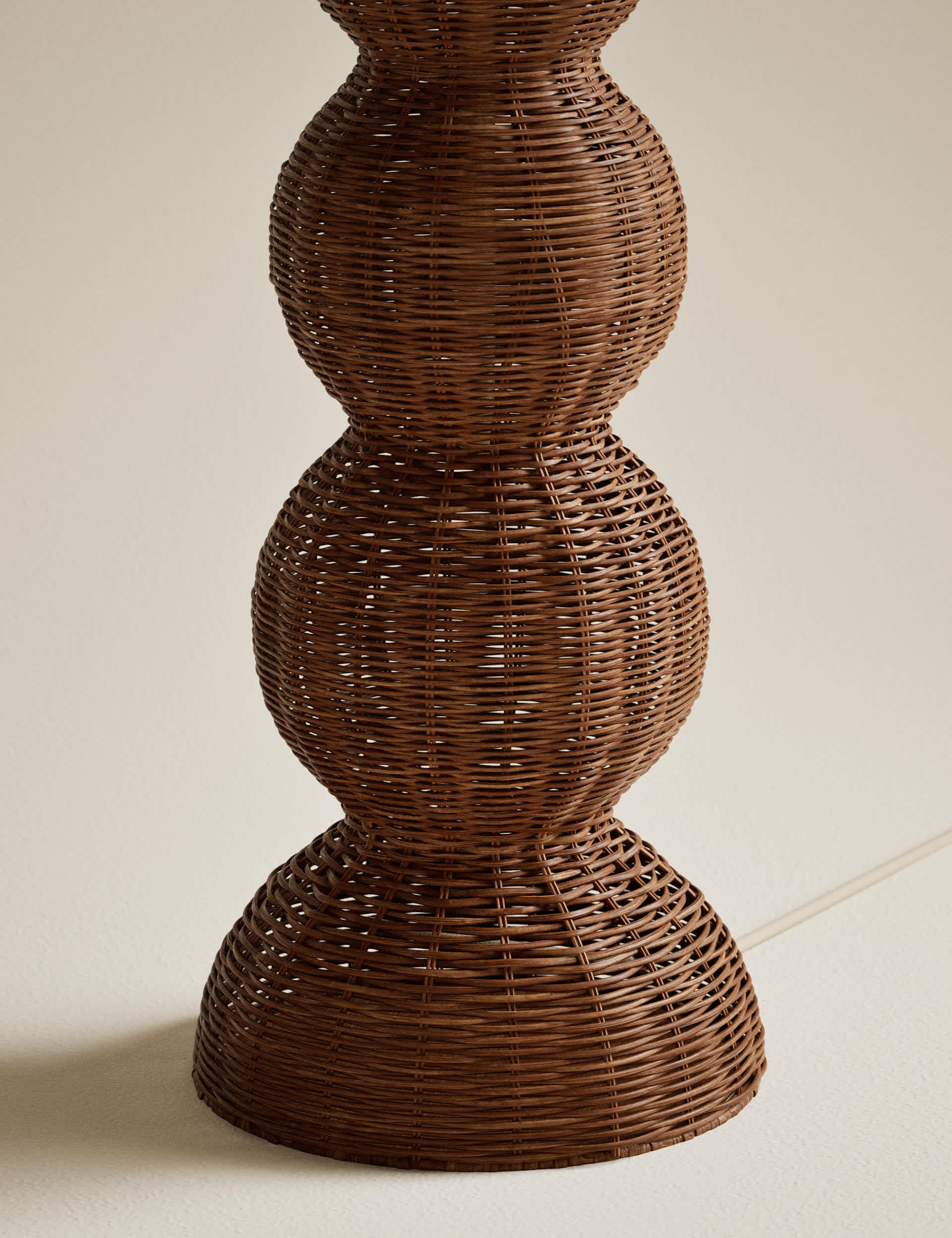 Wicker floor lamp graduated base, 140cm height - British product